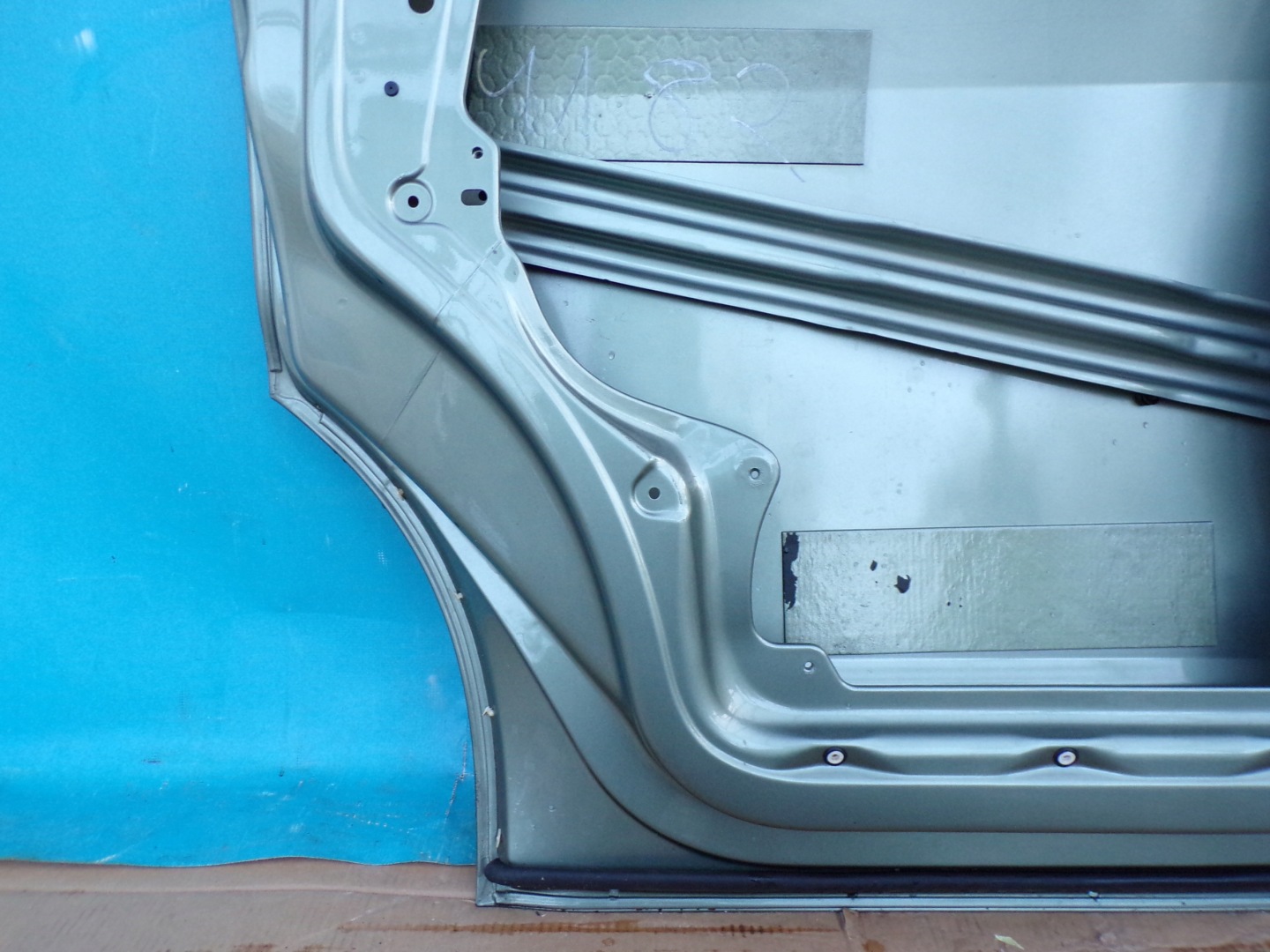 VW T5 TRANSPORTER door front right SZARE