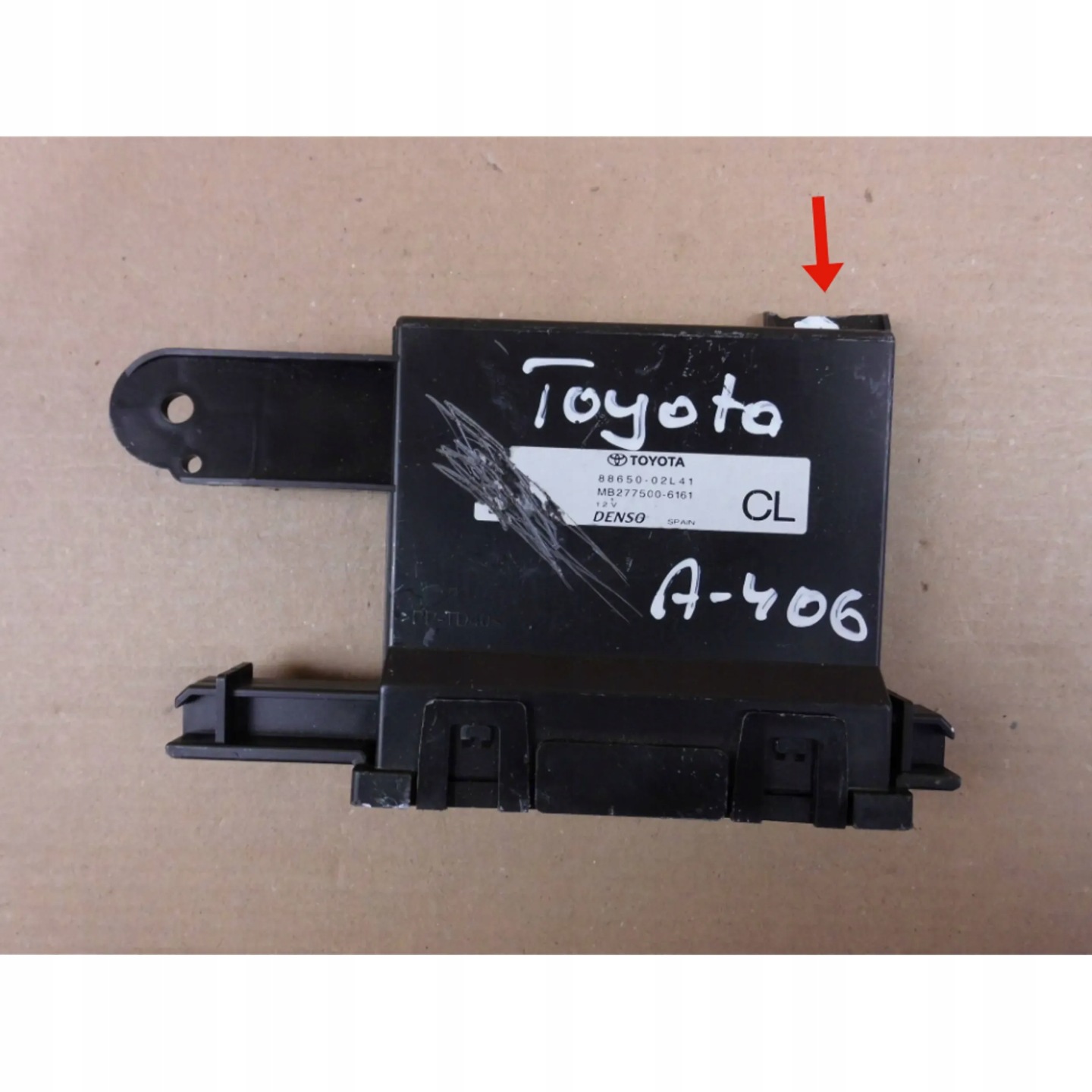 Toyota Corolla E21 computer module control unit of the air conditioning 88650-02L41