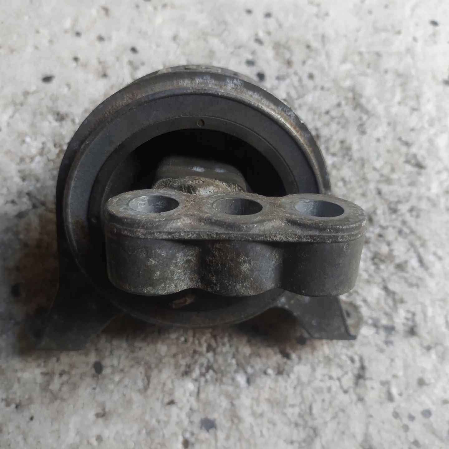 holder engine mount Opel Zafira A 90538547