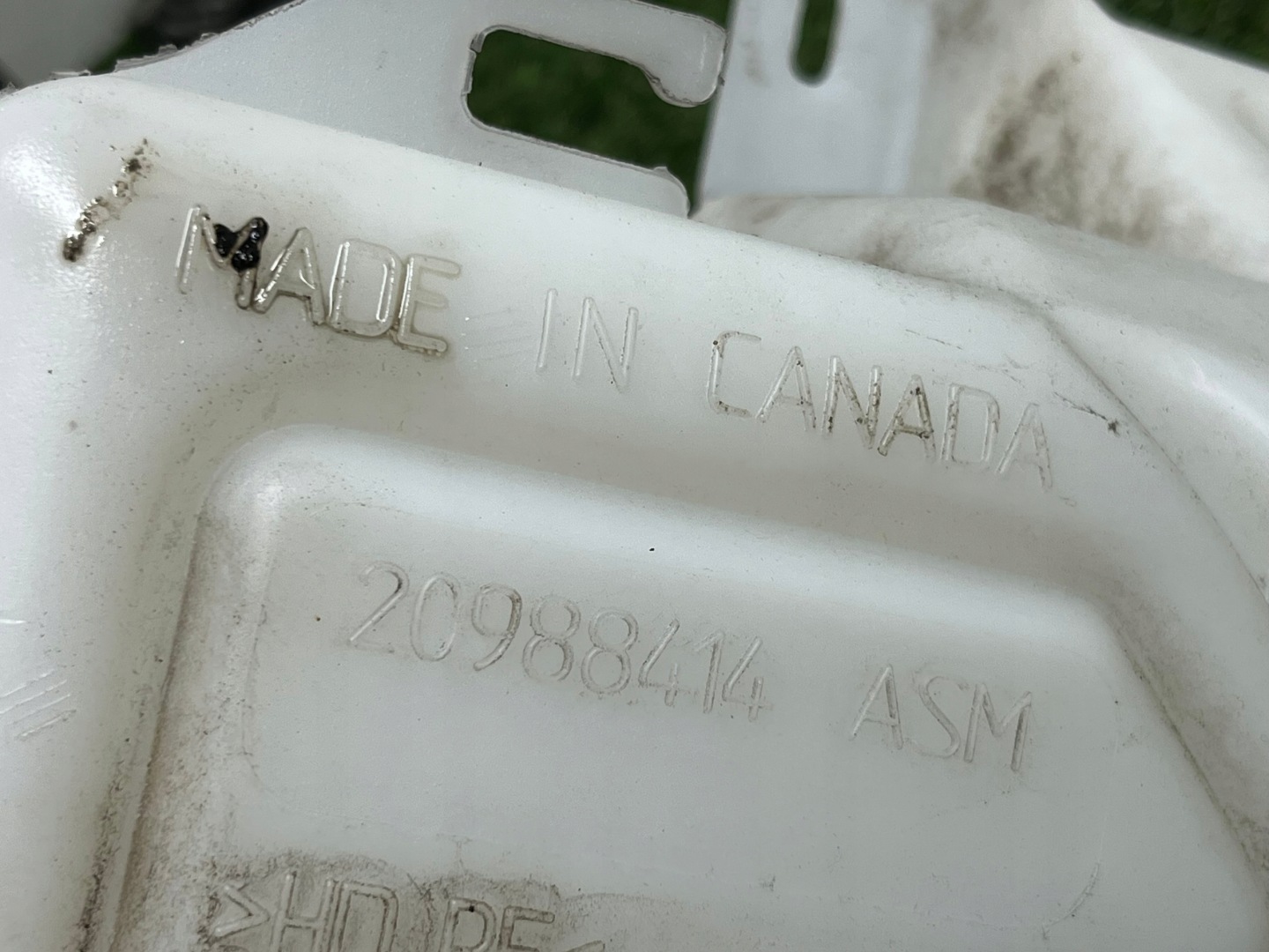 washer fluid tank OPEL AMPERA 1 20988414