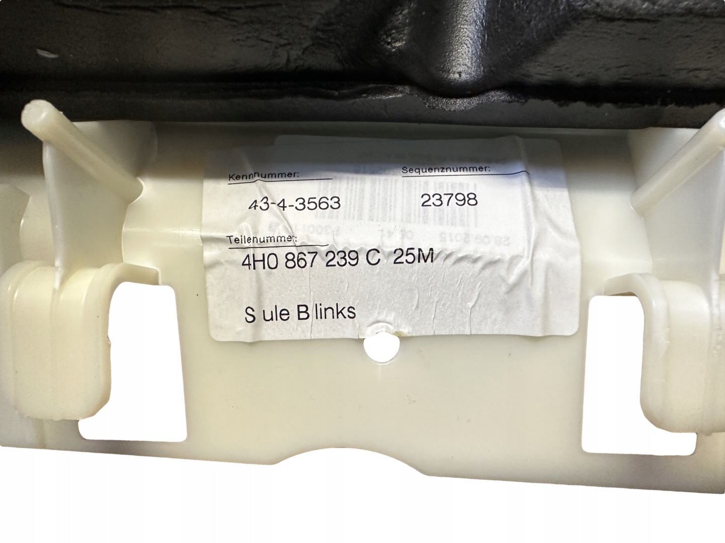 AUDI A8 4H D4 cover SLUPKA B left 4H0867239C ALCANTARA