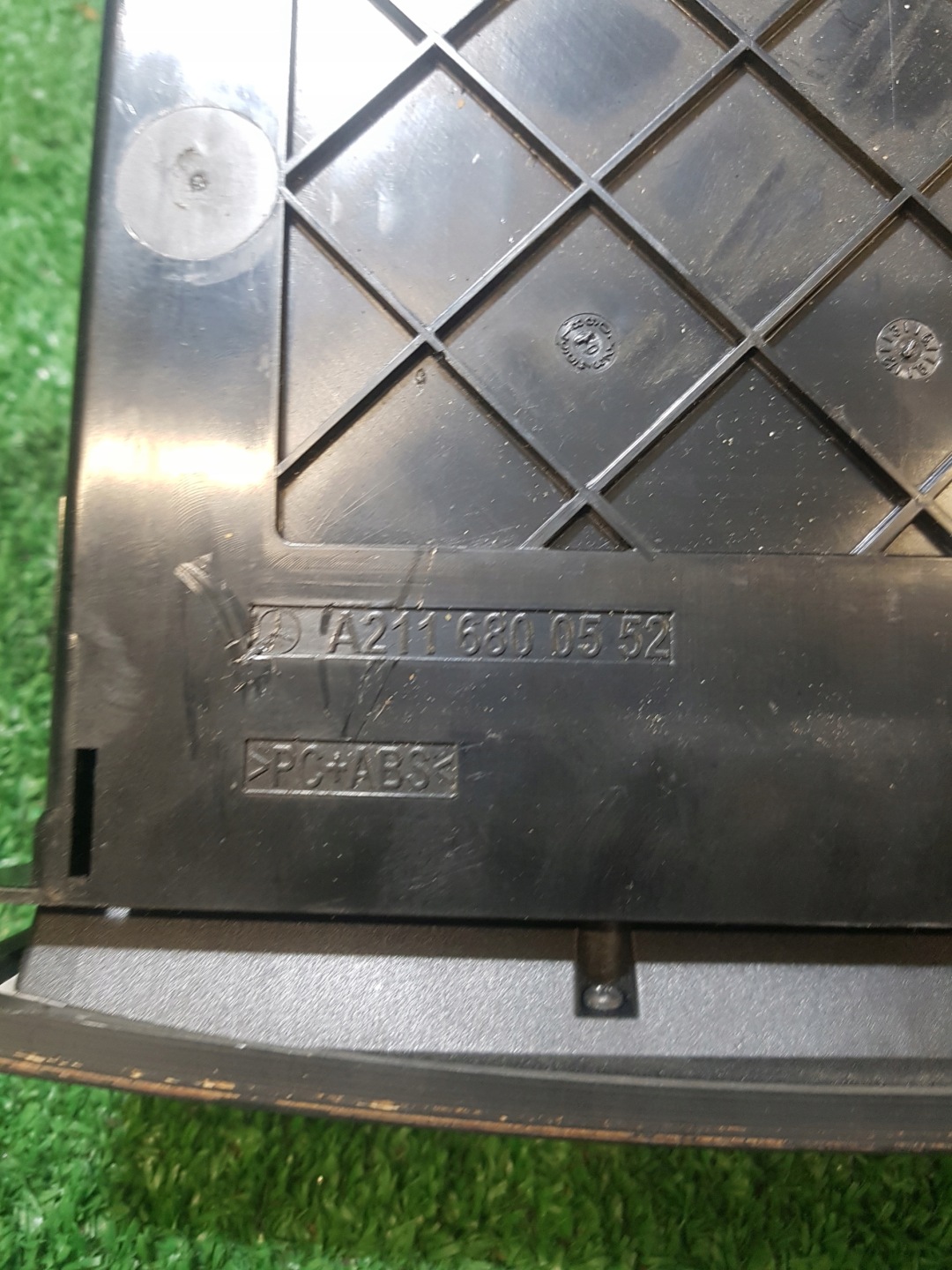 PANEL controls MERCEDES-BENZ E-KLASA W211 A2116800552