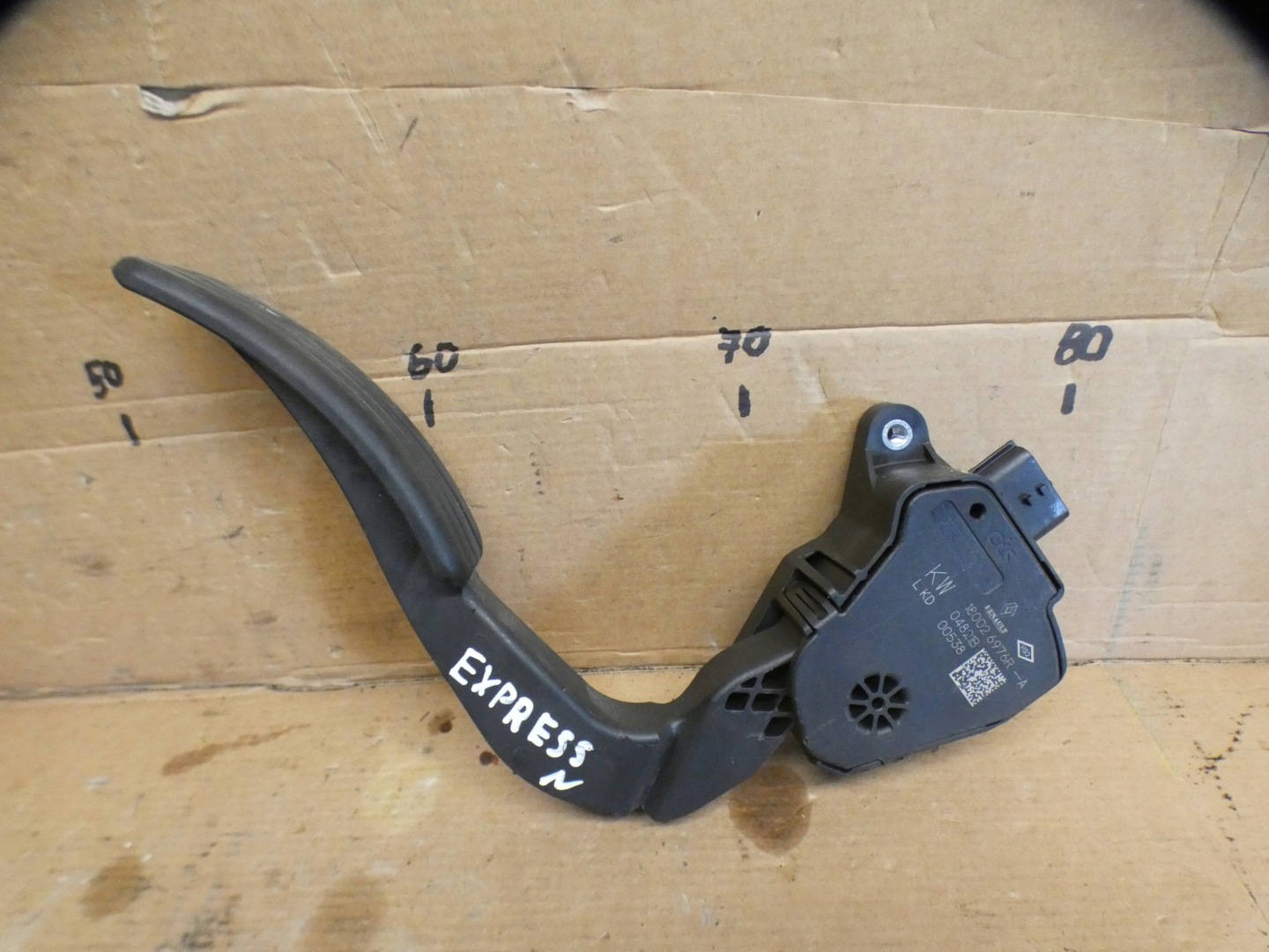 accelerator pedal RENAULT EXPRESS II 180026976R 2021-2024