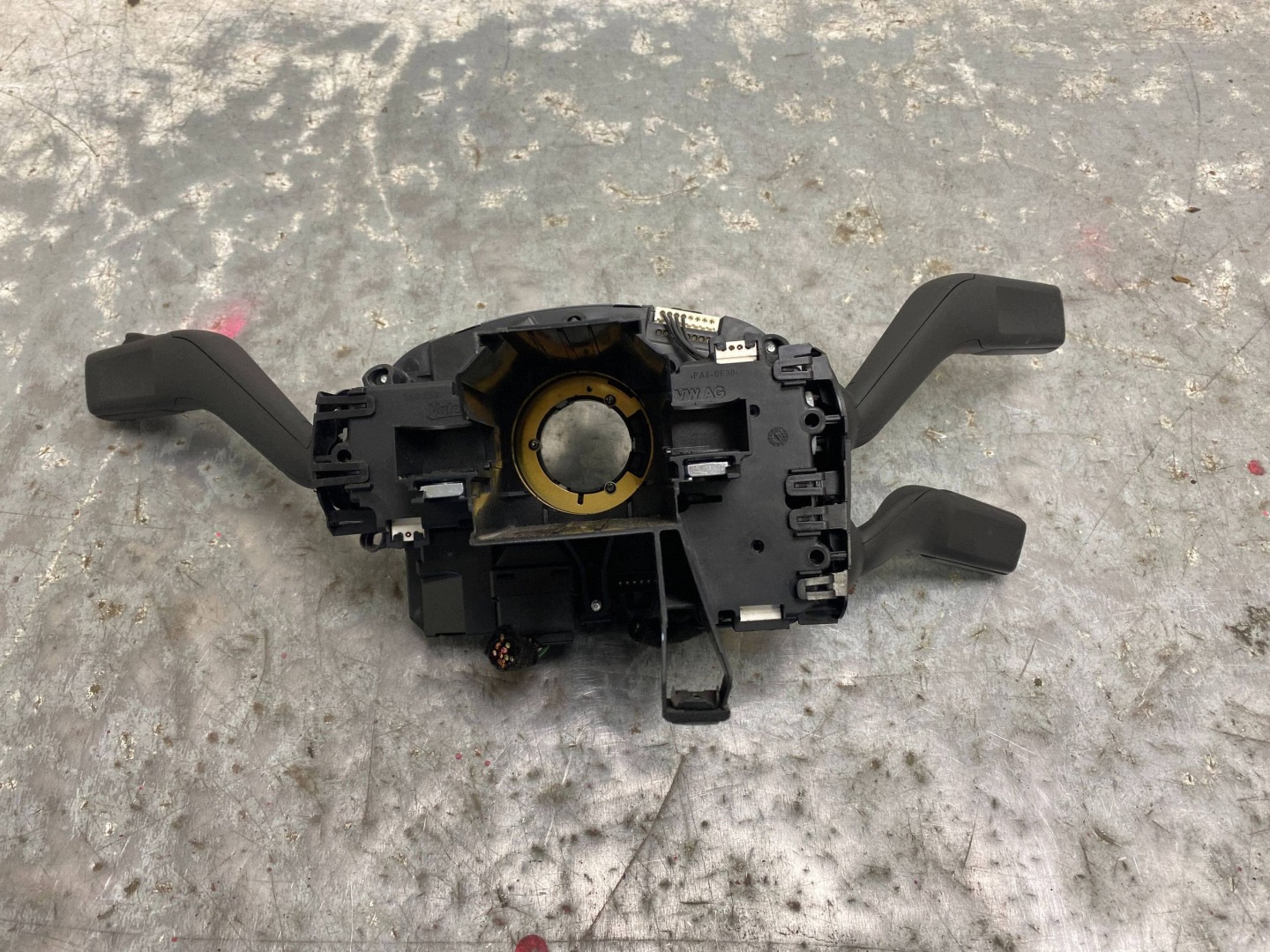 VW PASSAT B7 switch control ring airbag 5K0953569BA
