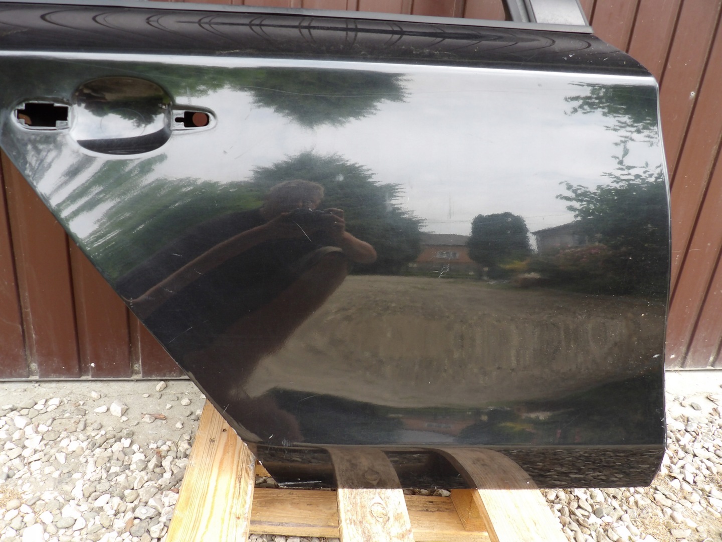 BMW E87 1 door right rear part black,