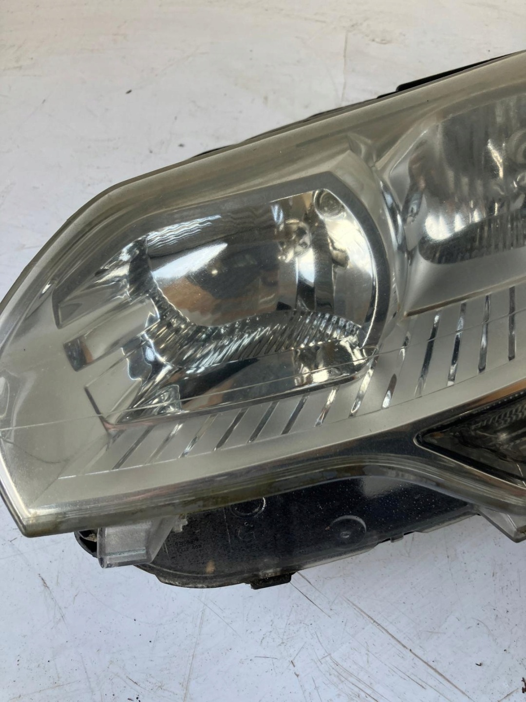 light left front CITROEN C5 III X7 EU 9684845580
