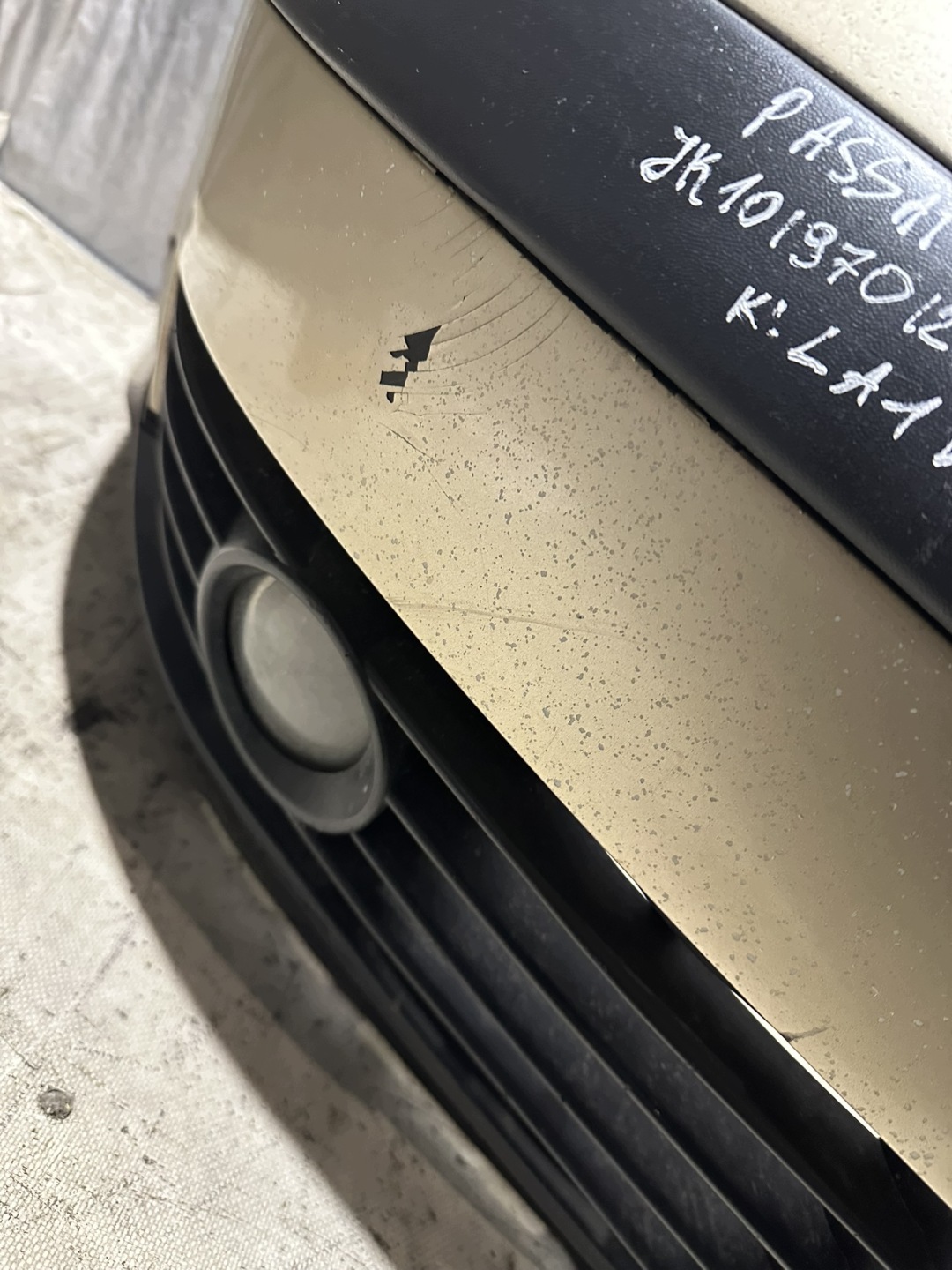 bumper front VOLKSWAGEN VW PASSAT B5 FL KOMBI LA1W