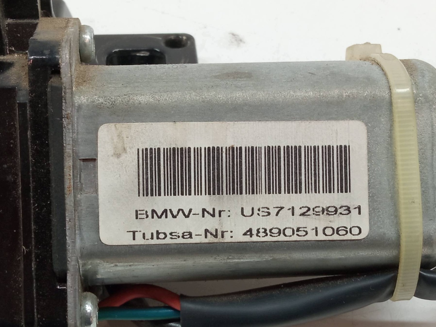 lock bonnet boot US7129931 489051060 Bmw Seria 5 V (2003-2010) E60/61