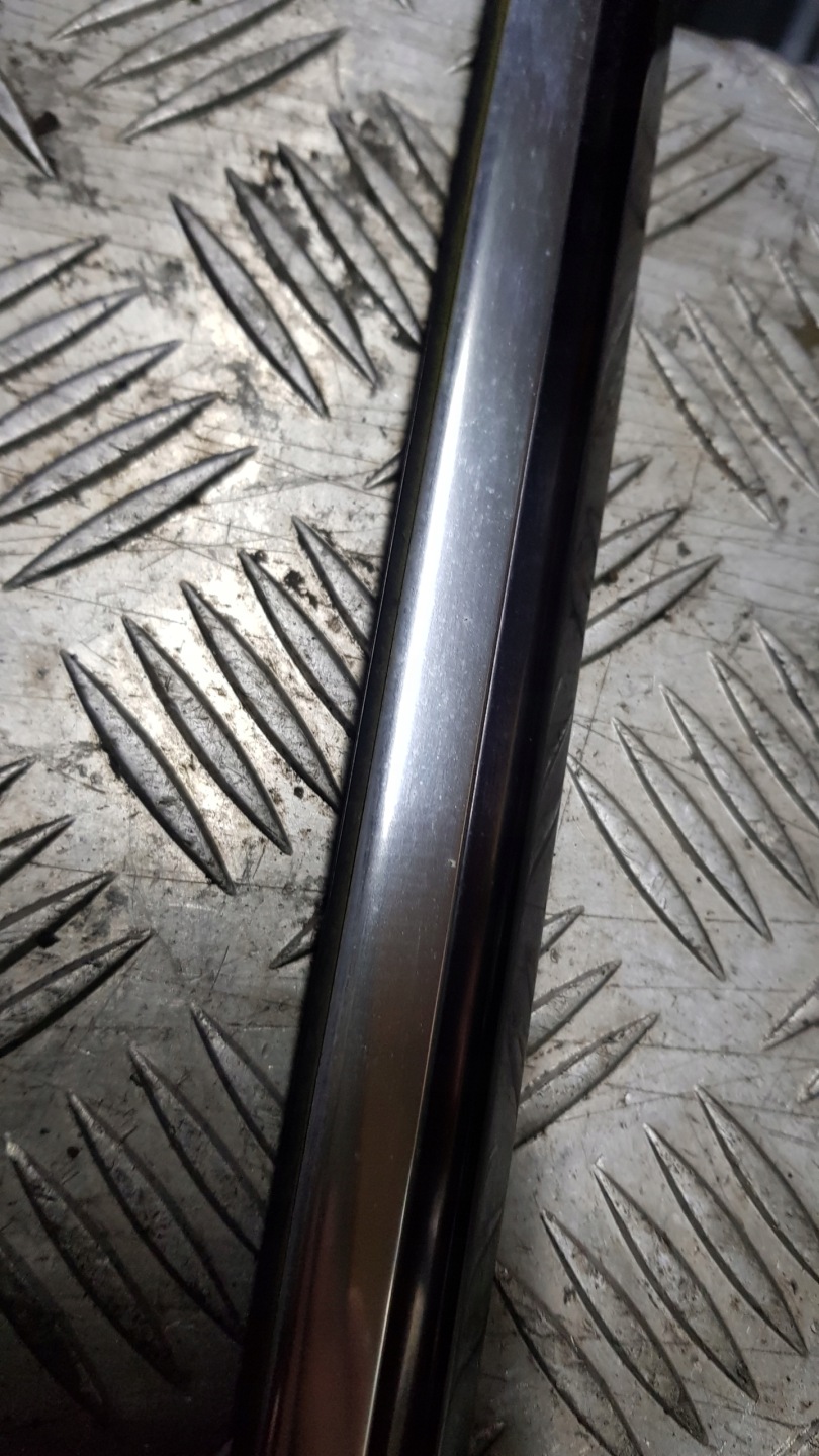 MERCEDES W220 moulding dust windows right rear part