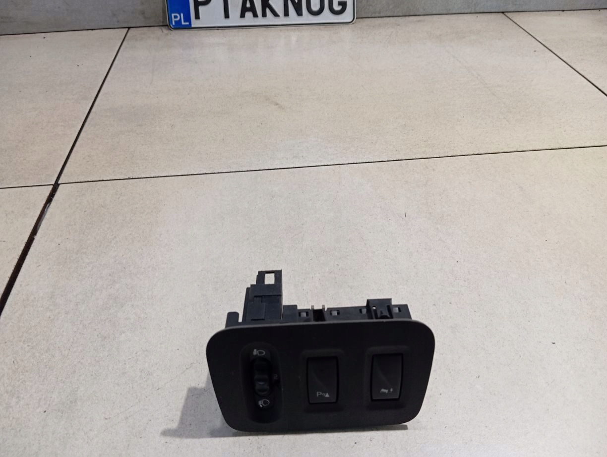 Schalter PANEL Leuchten OPEL MOVANO B LIFT 2.3CDTI 8200379685