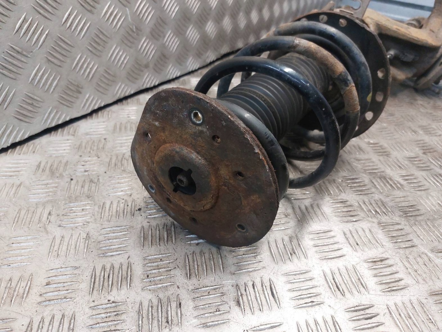 shock absorber spring swing left front FORD MONDEO MK4 6G91-18K001-GBE
