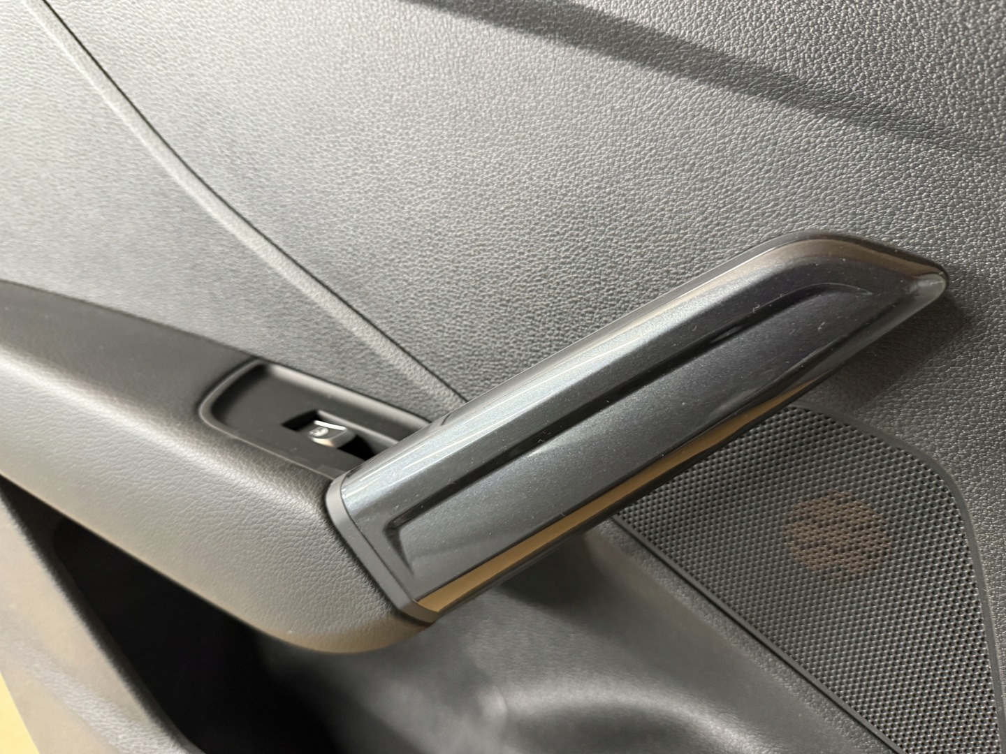 AUDI Q2 81A side door left rear part
