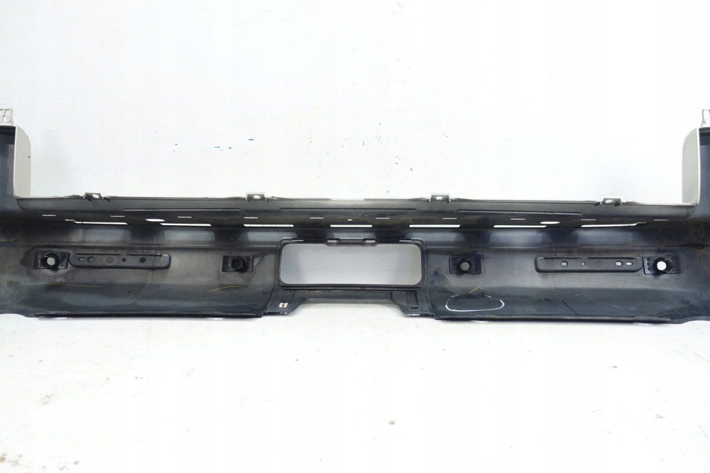 bumper rear part TYLNI LAND ROVER DISCOVERY IV 4