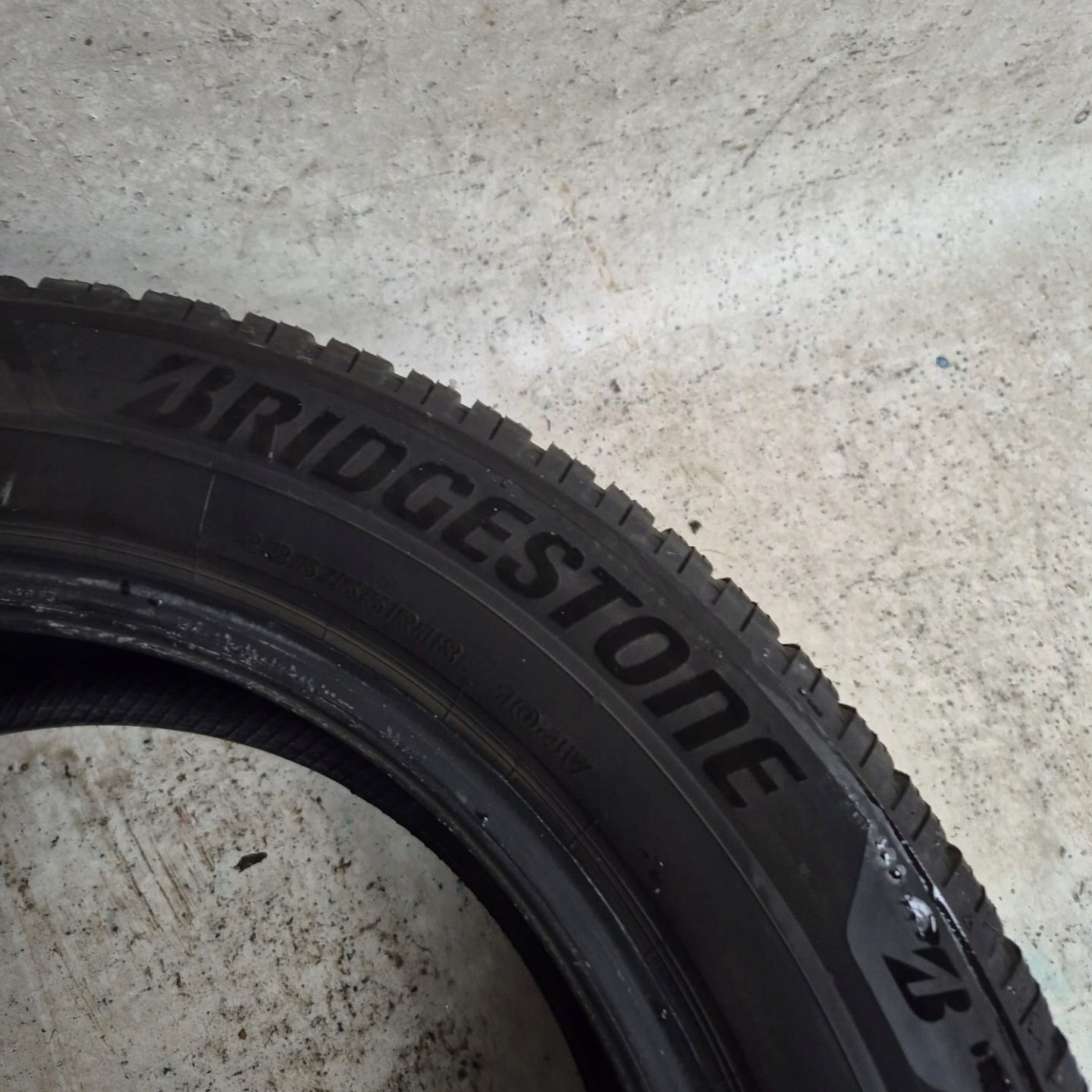 BRIDGESTONE BLIZZAK ROTATION tyres winter 235/55R18
