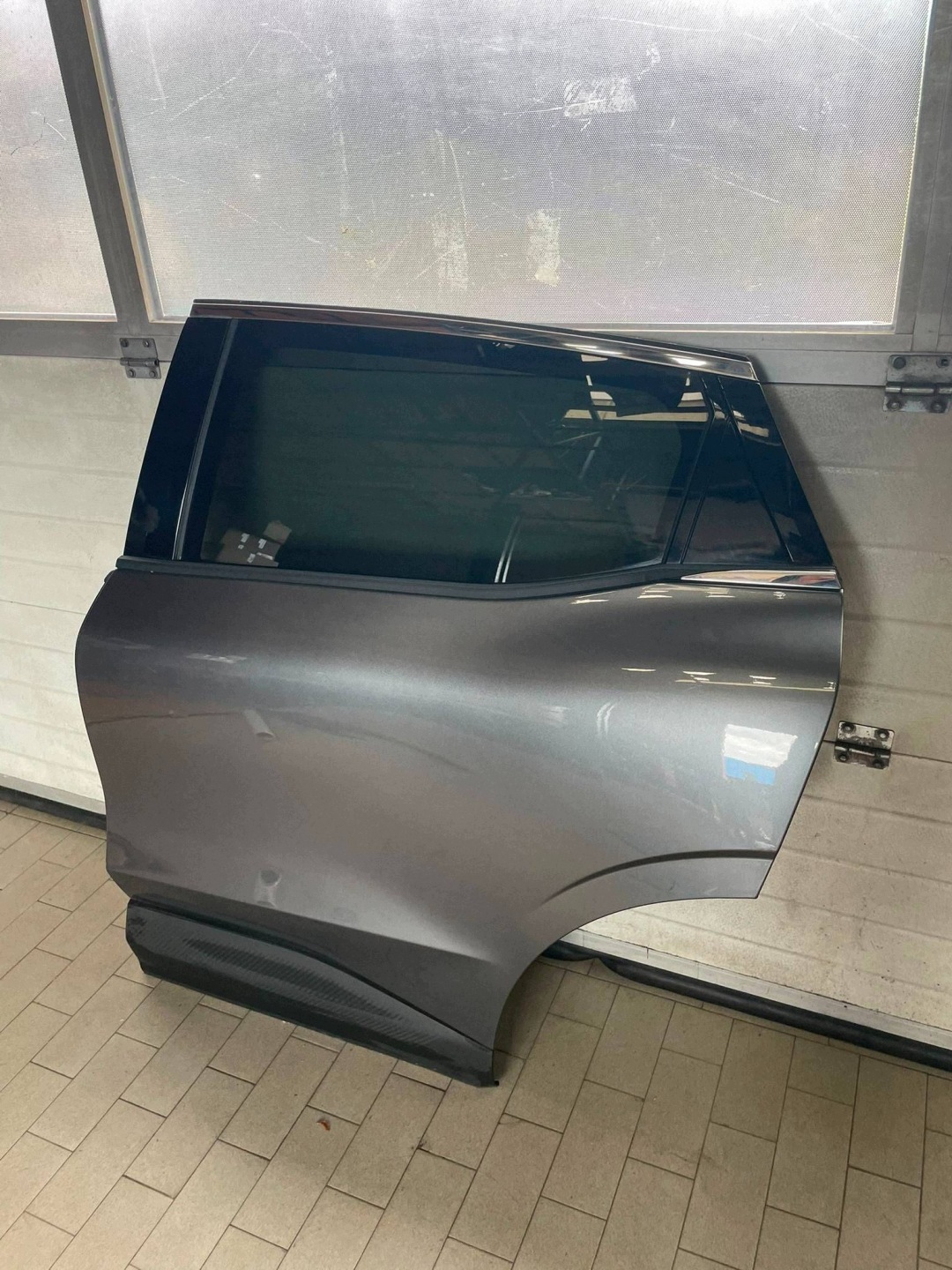 door rear. rear part side left Renault Megane V E-Tech BIYUY