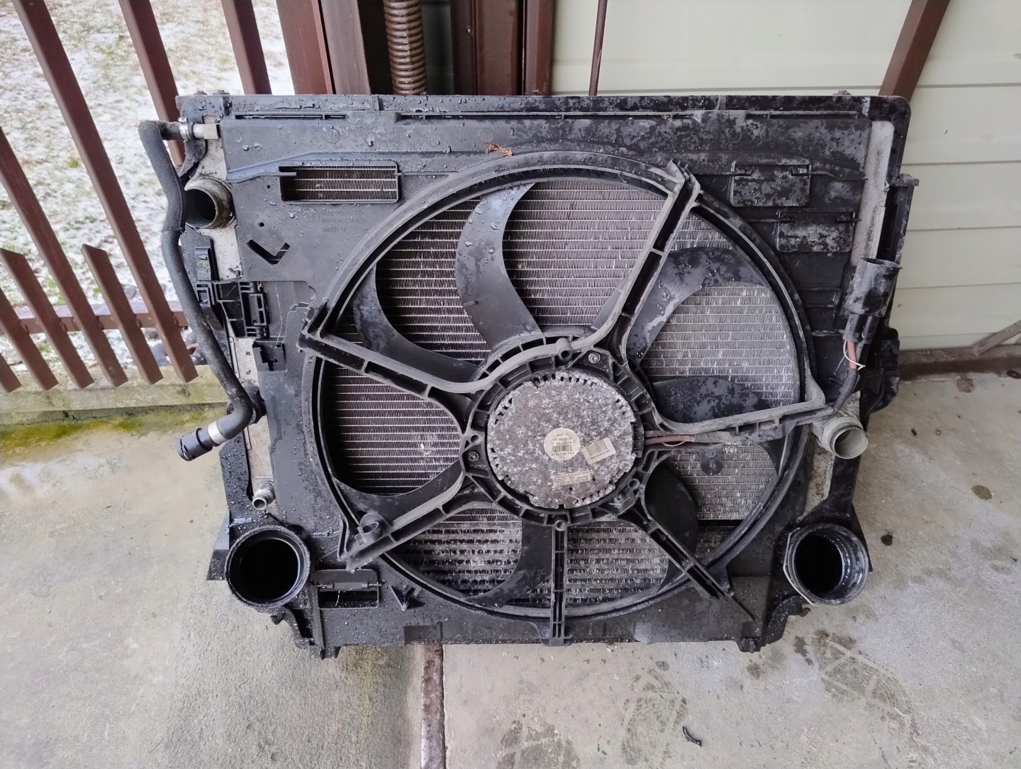 KOMPLET chladiče ventilátor BMW X5 E70 3.0D 7796542