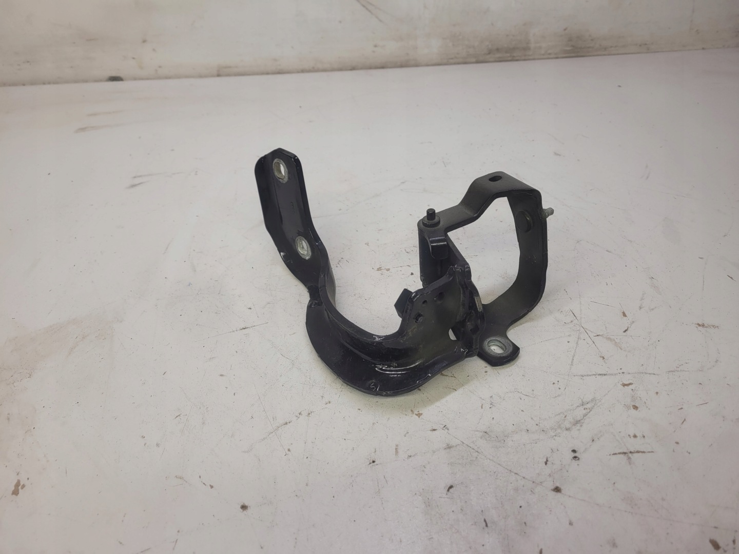 hinge bonnet left rear part AUDI A6 C7 4G9827299