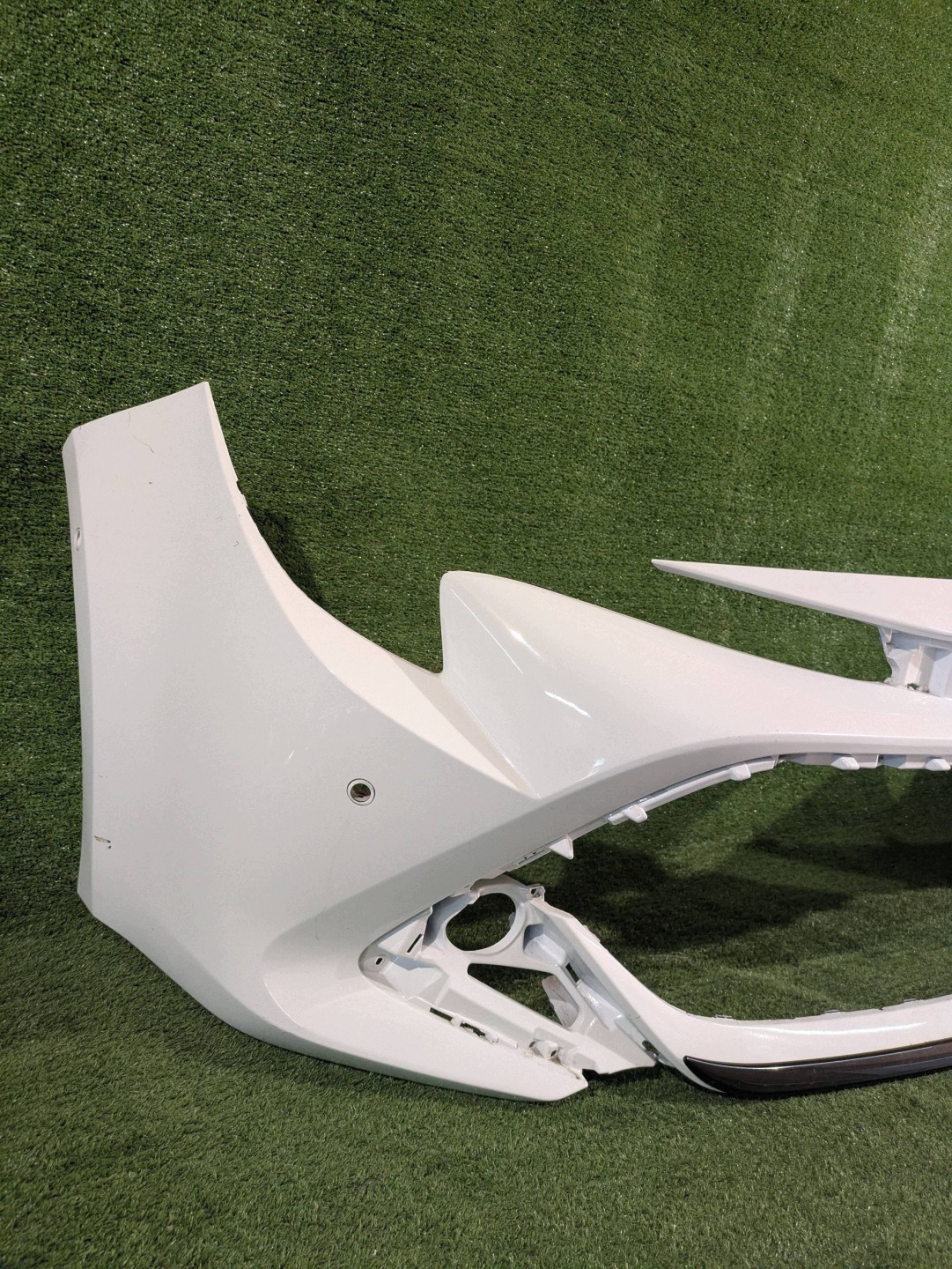 front bumper front TOYOTA COROLLA E21 HB KOMBI replacement 18- NR.Z9642