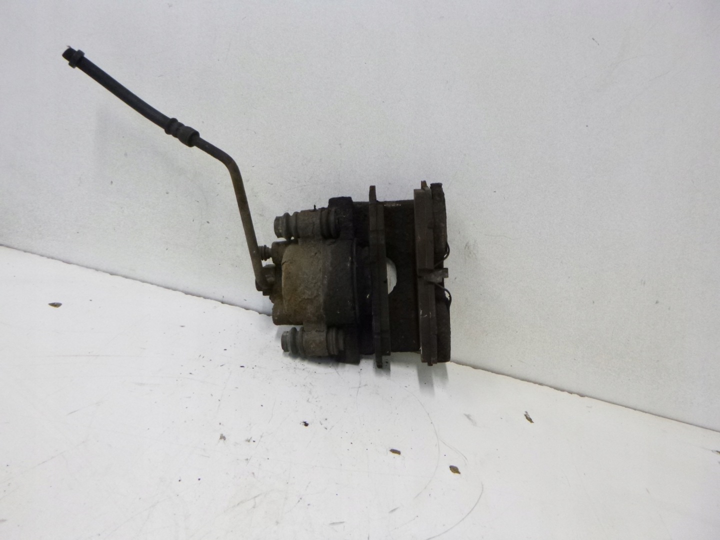 caliper brake front Chrysler 300M 3.5 V6 2001