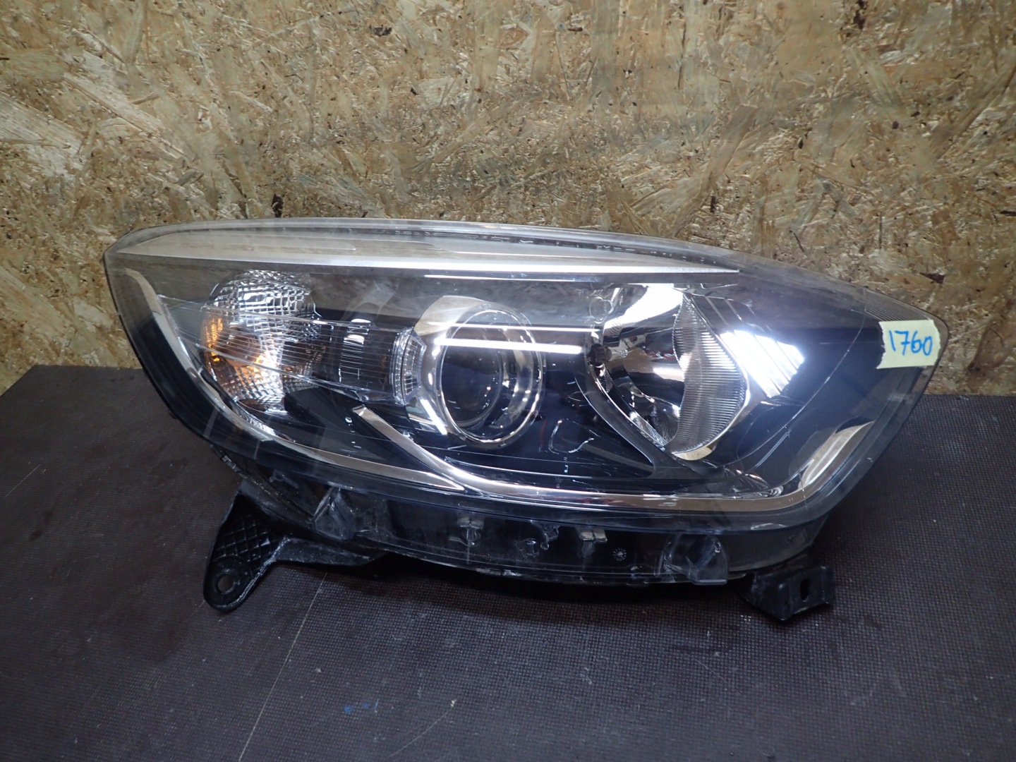 LIGHT FRONT RIGHT RENAULT CAPTUR 260102734R