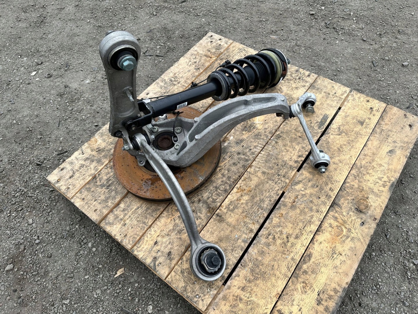 swing of the pivot shock absorber wheels front front left Jaguar F-Type 2013+