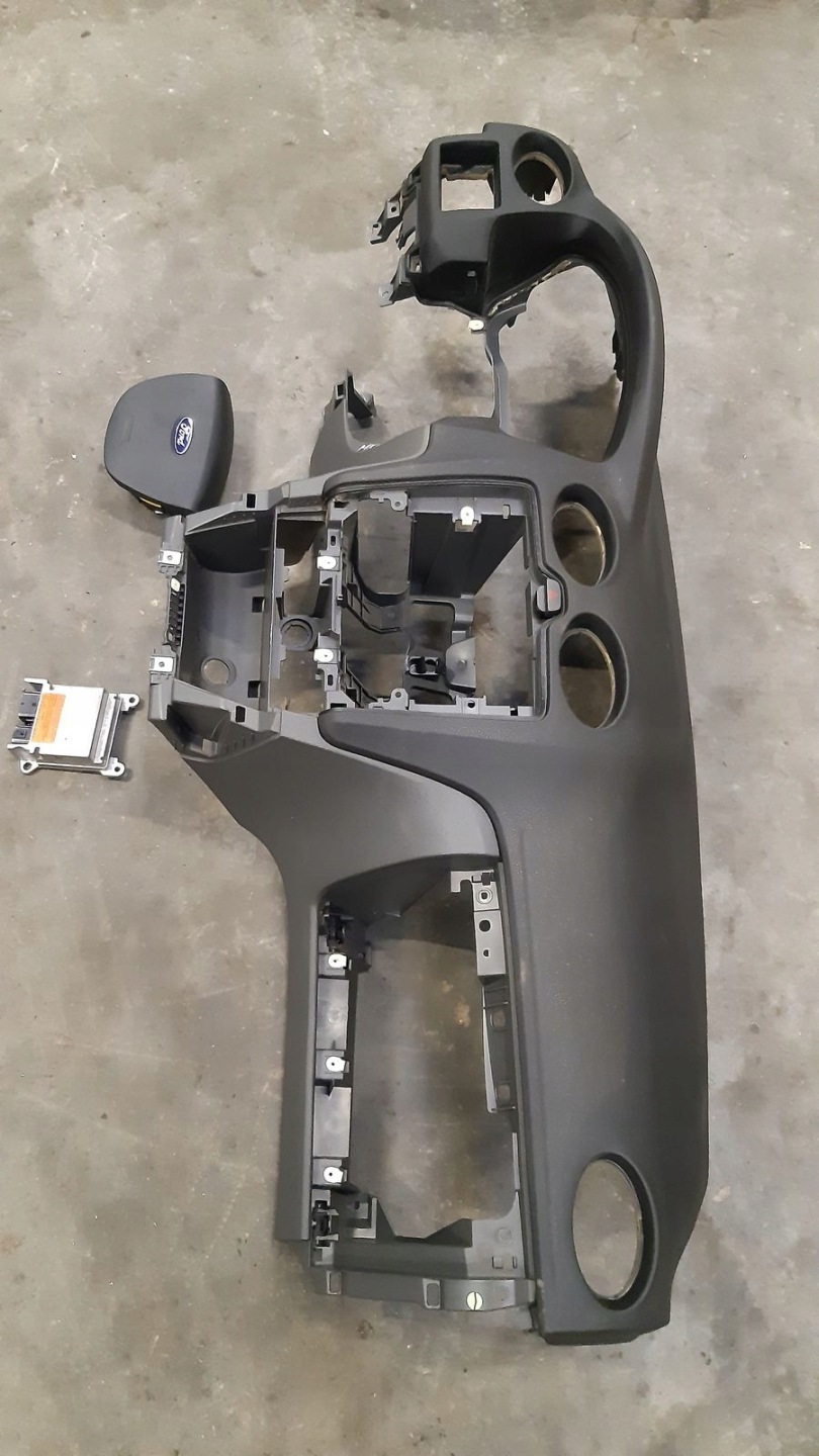dashboard console Ford Focus MK2