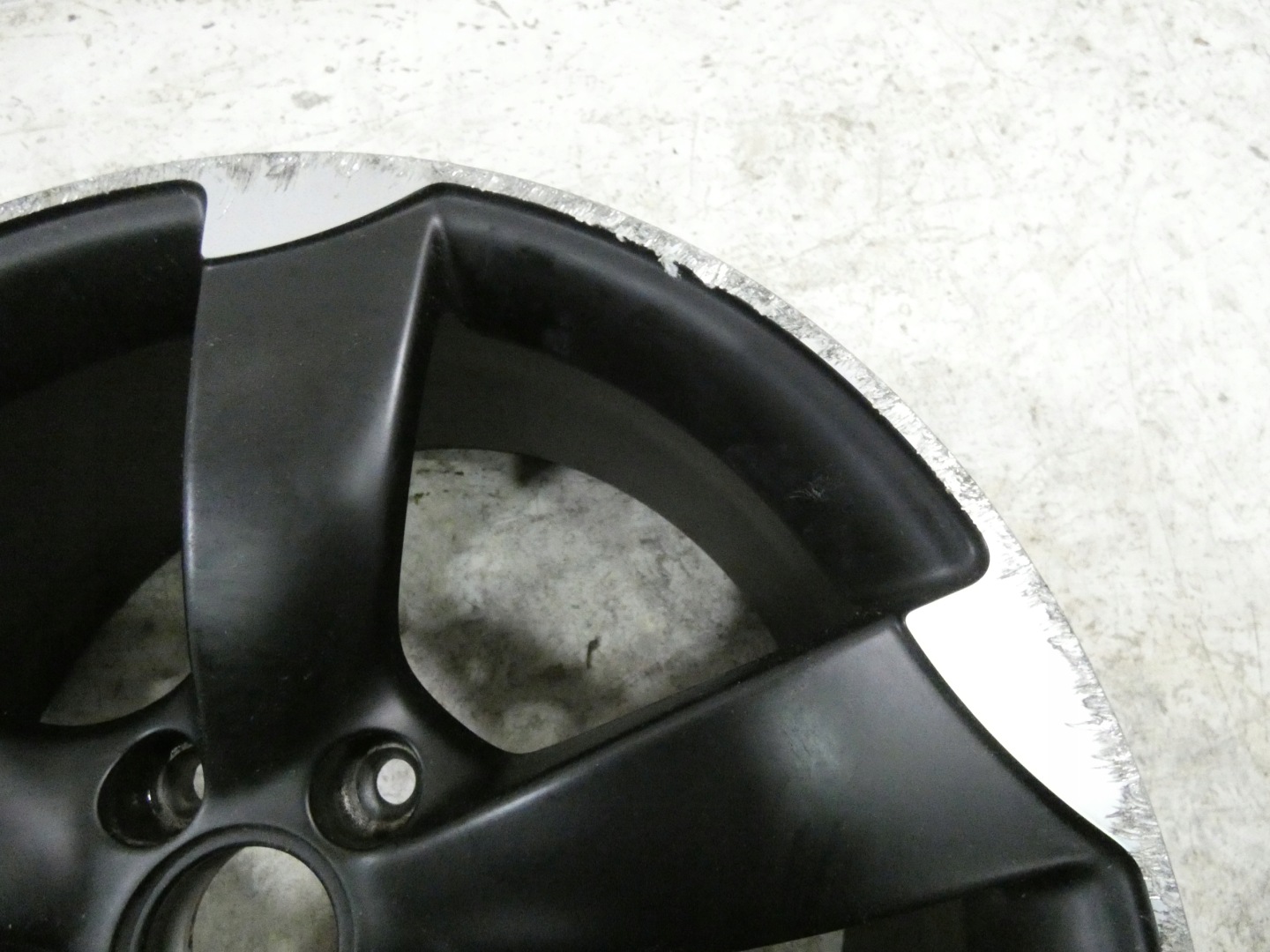 Audi hliníkový disk 19 8J0601025DB