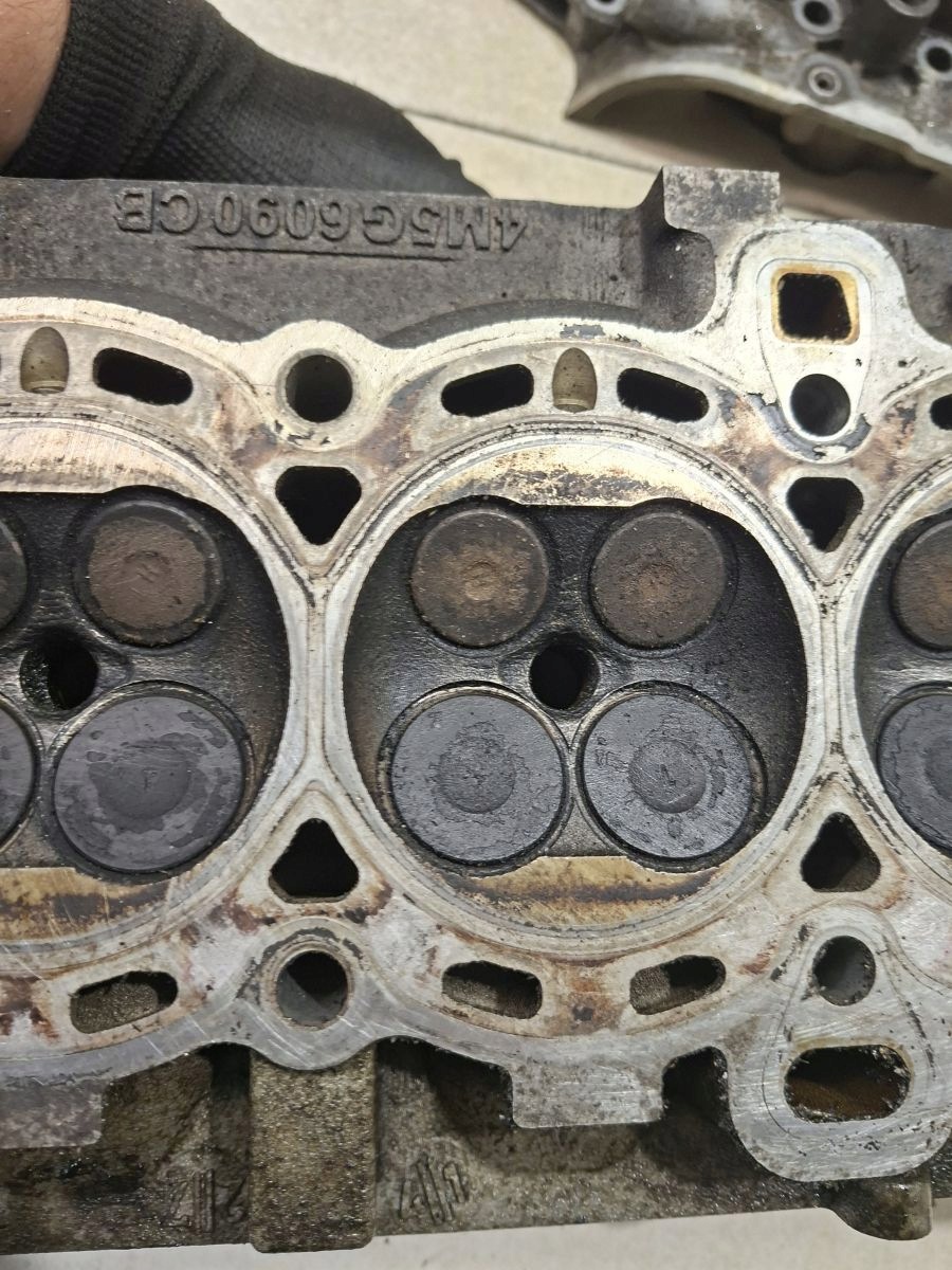 TESTATA del cilindro FORD FOCUS MK2 1.6 16V 4M5G6090CB