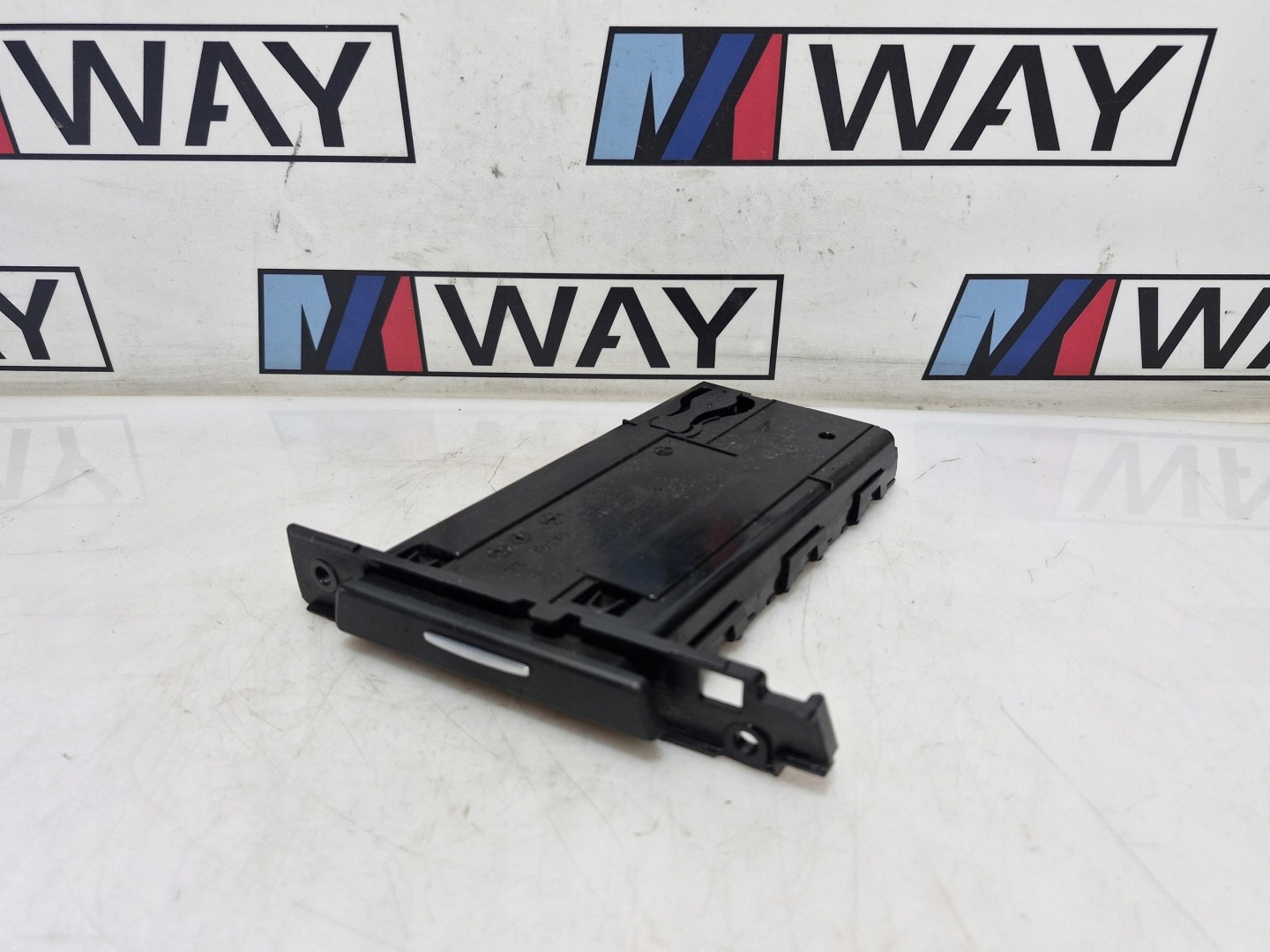 7127461 BMW E91 CUPHOLDER bracket for KUBEK EUROPA