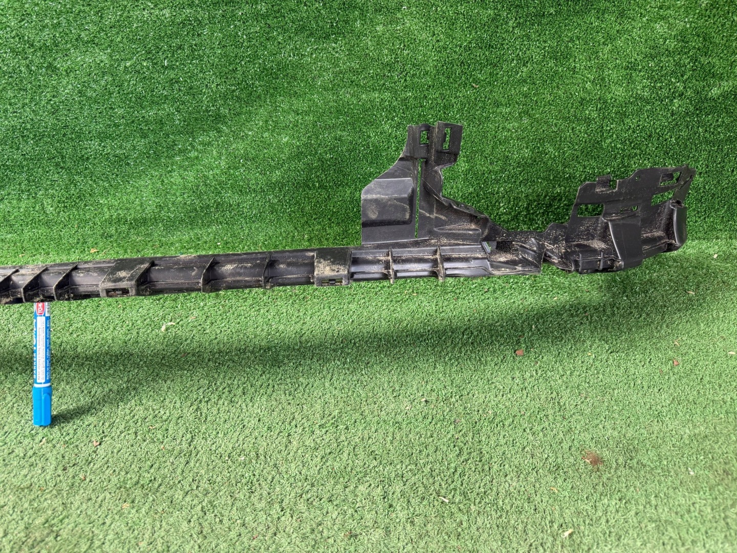 MERCEDES BENZ C W206 bumper bracket front front A2068858503