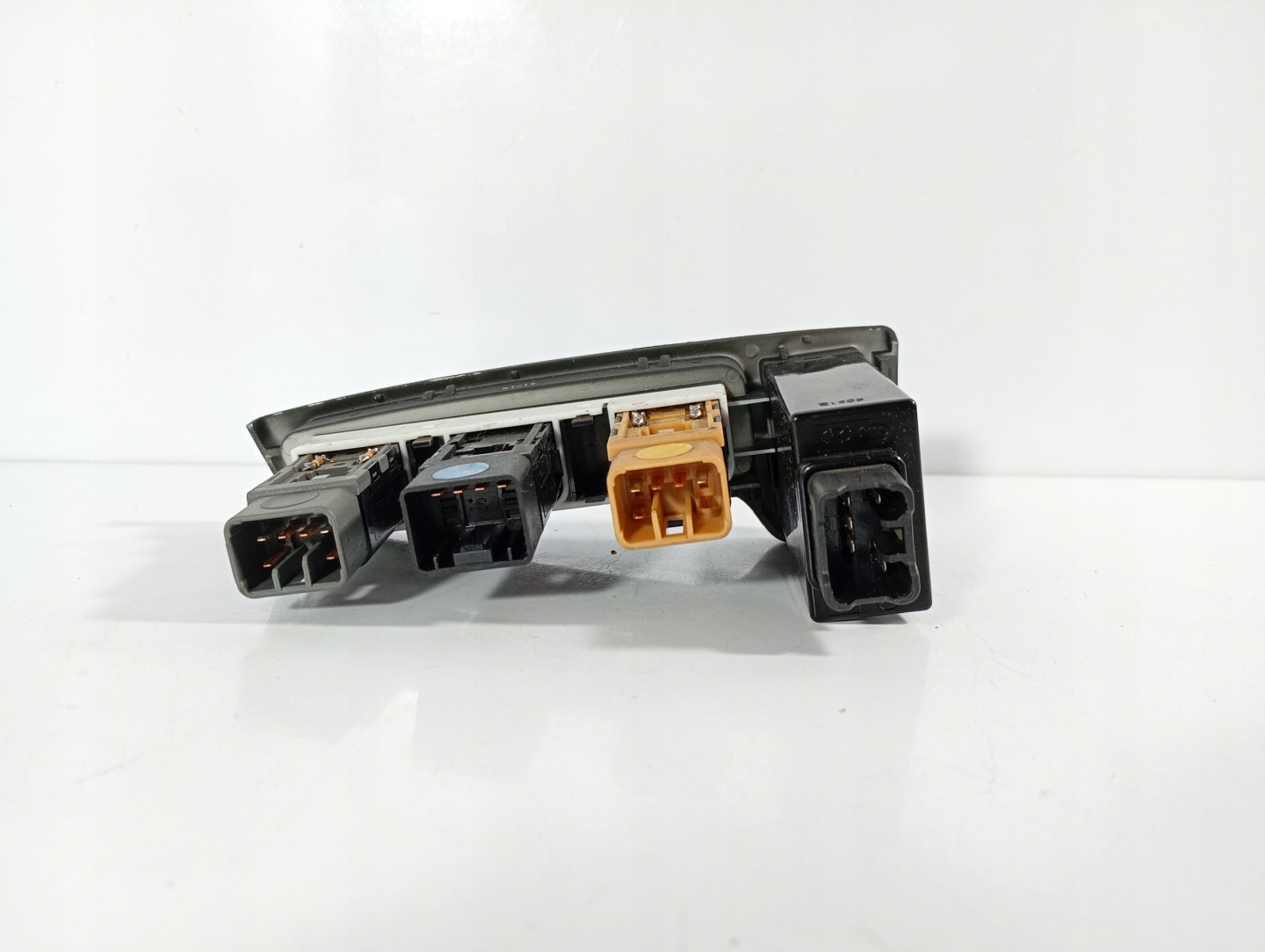 Kia Carens 3 III 06-13 PANEL PRZYCISKI REGULACJA luci ESP