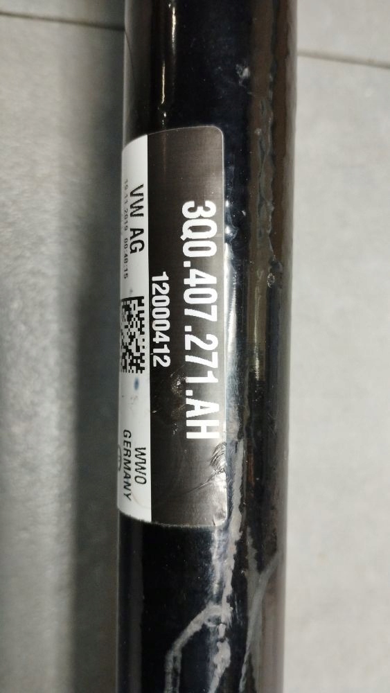 Audi Q3 F3 83A semi-axis left 3Q0407271AH
