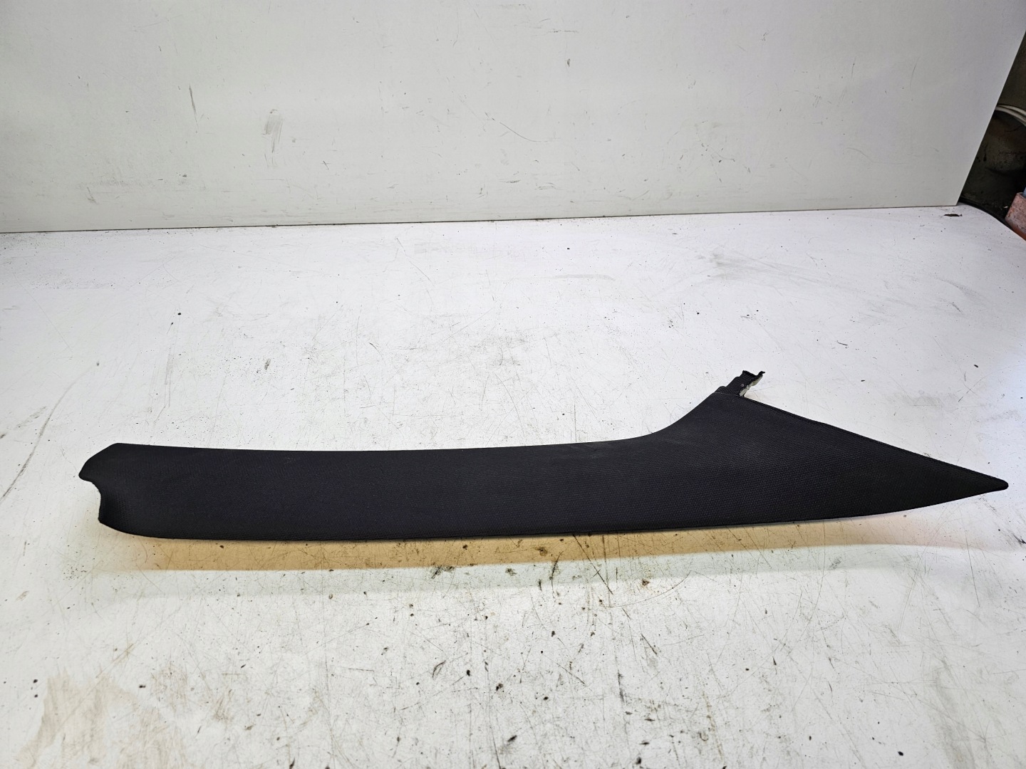 cover SLUPKA A right AUDI A6 C6 4F0867234F 1MB