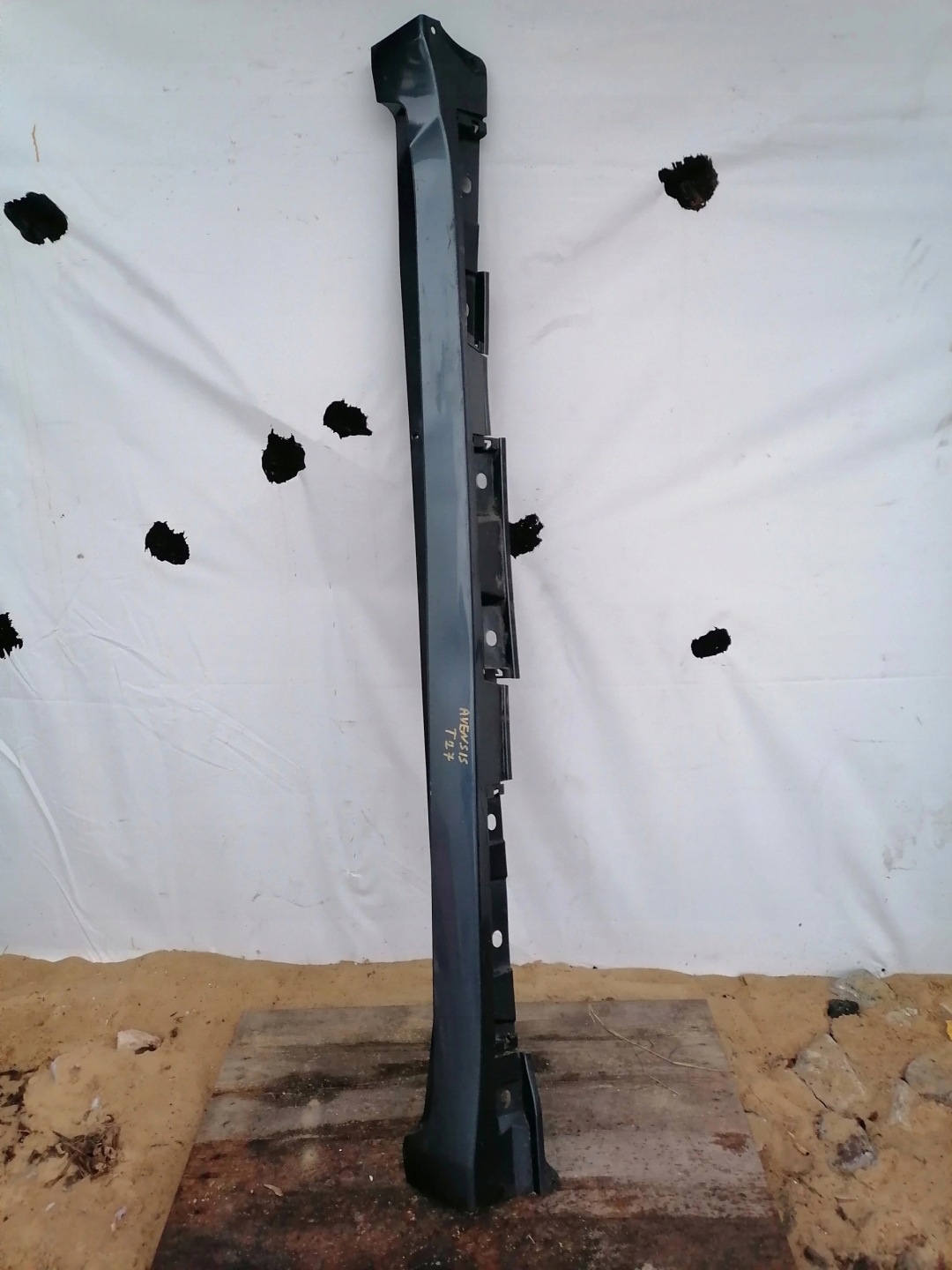 TOYOTA AVENSIS III T27 moulding threshold right