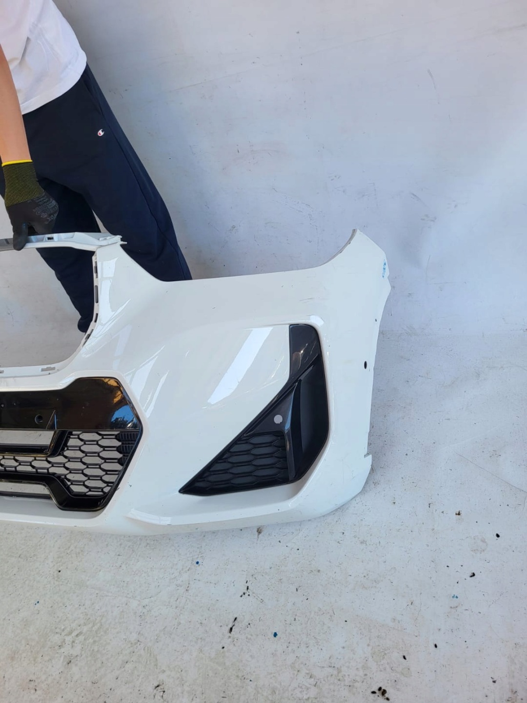 BMW X1 III U11 m-packet 22- nárazník předek přední PDC 9881907