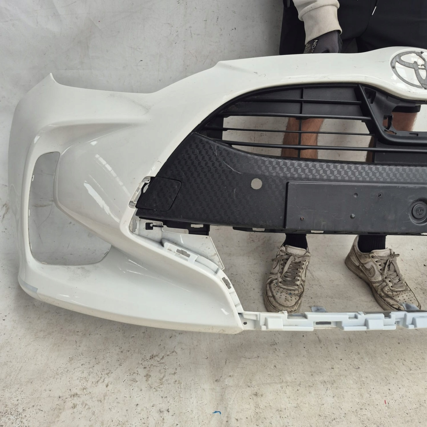 TOYOTA YARIS IV 4 20-> bumper front front