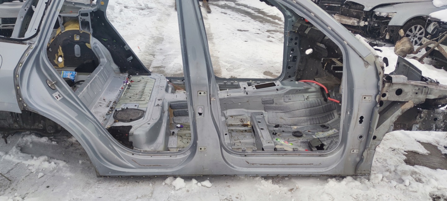 quarter threshold BOK right side AUDI Q5 8R 2008-2016