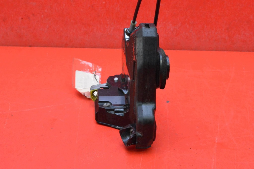 lock door left front front EU TOYOTA RAV4 3 III 2-LIFT 10-13