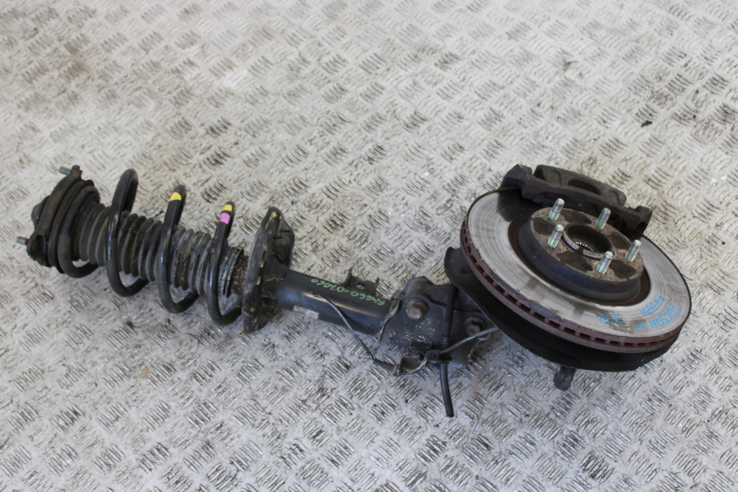 swing shock absorber McPherson right front HYUNDAI TUCSON III 3