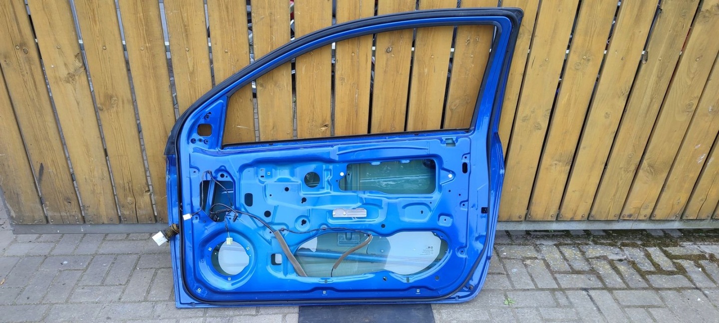 door front front right Chevrolet Aveo 3D 33U