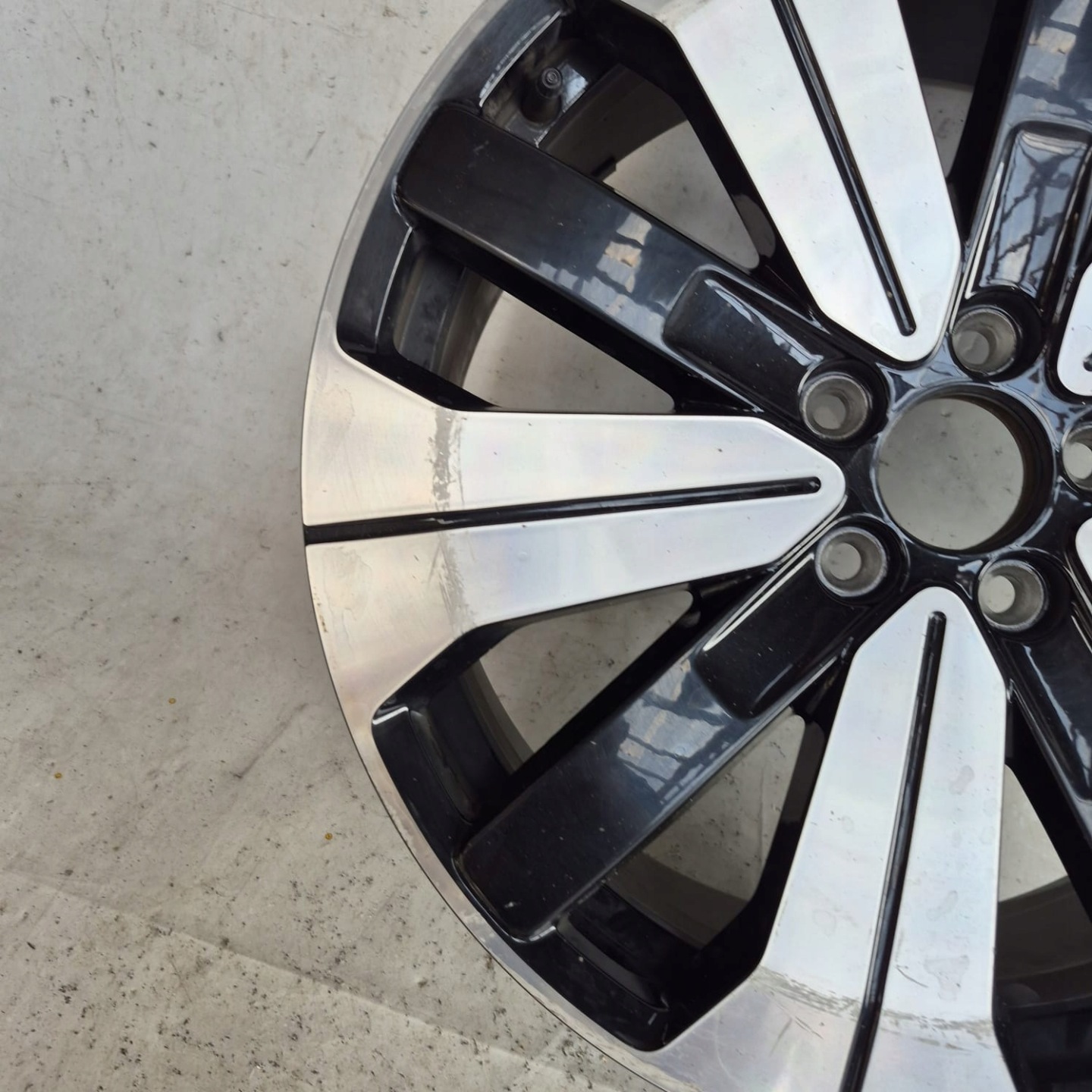 VOLVO disc aluminium 18" 32143628