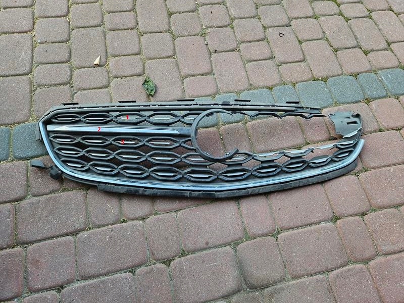Chrom grilla element Grill Grill LIFT FL Opel Insignia B 39148764
