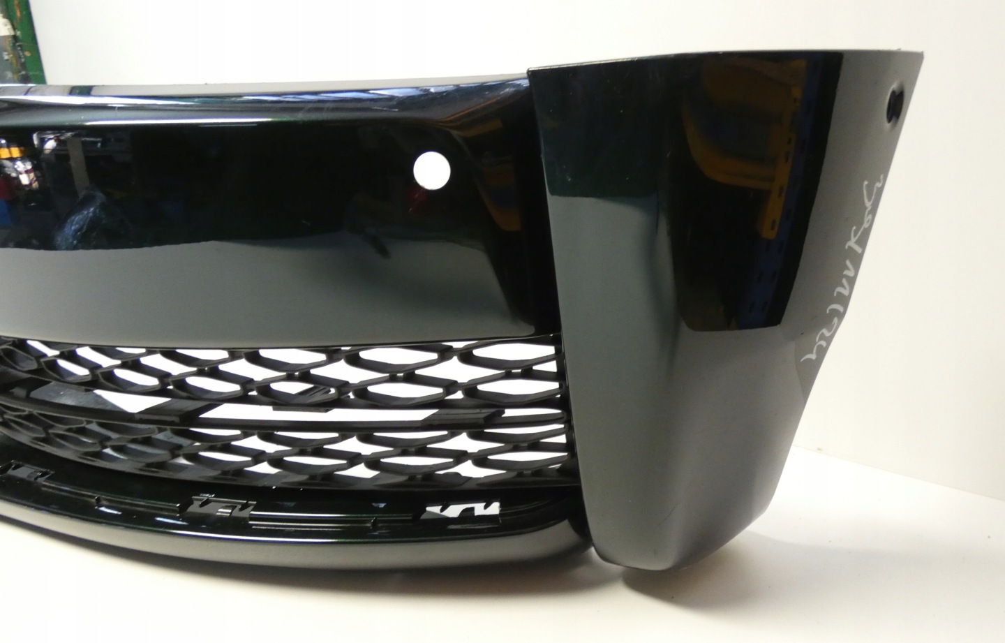 ROLLS ROYCE PHANTOM 65997810 2017-2023 below 6 PDC bumper front front