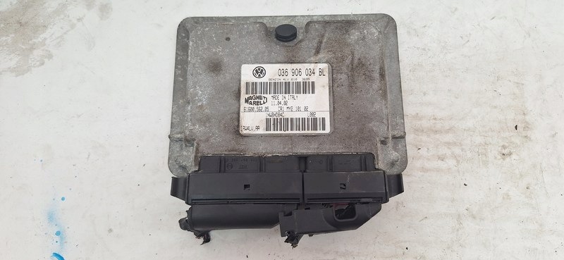 computer bedienteil SKODA FABIA und 036906034BL