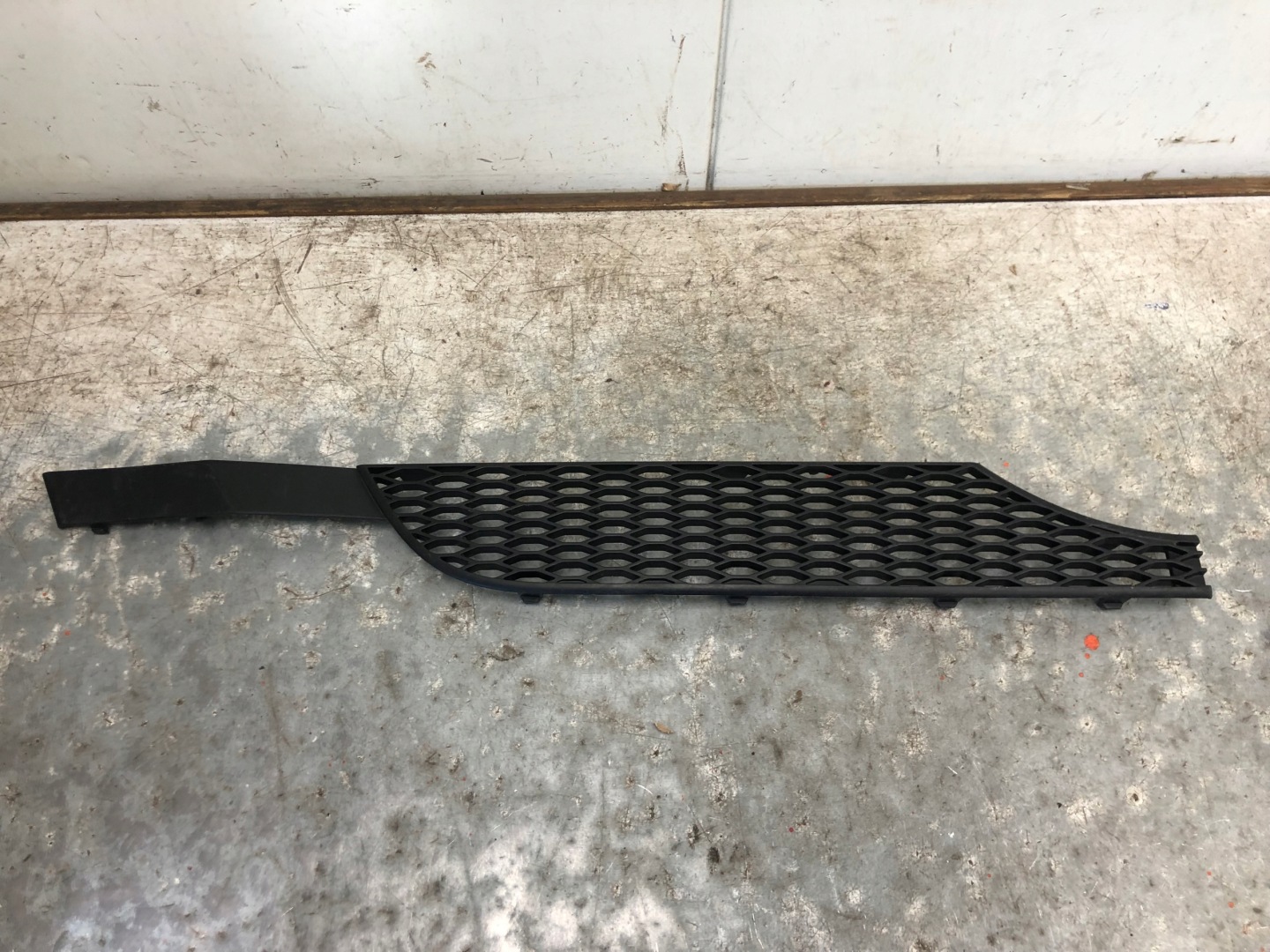 grid GRILLA MERCEDES ACTROS A9437515018