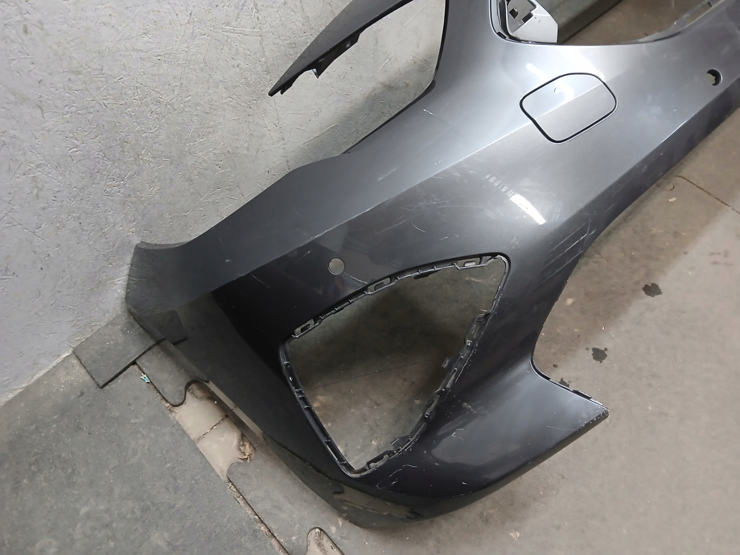 Stoßstange vorne BMW II 2 F44