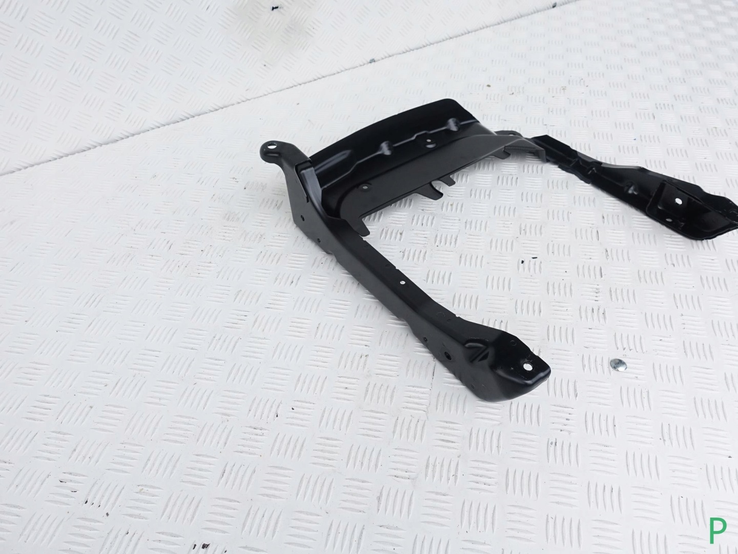 PORSCHE CAYENNE 7P 10- console holder seat