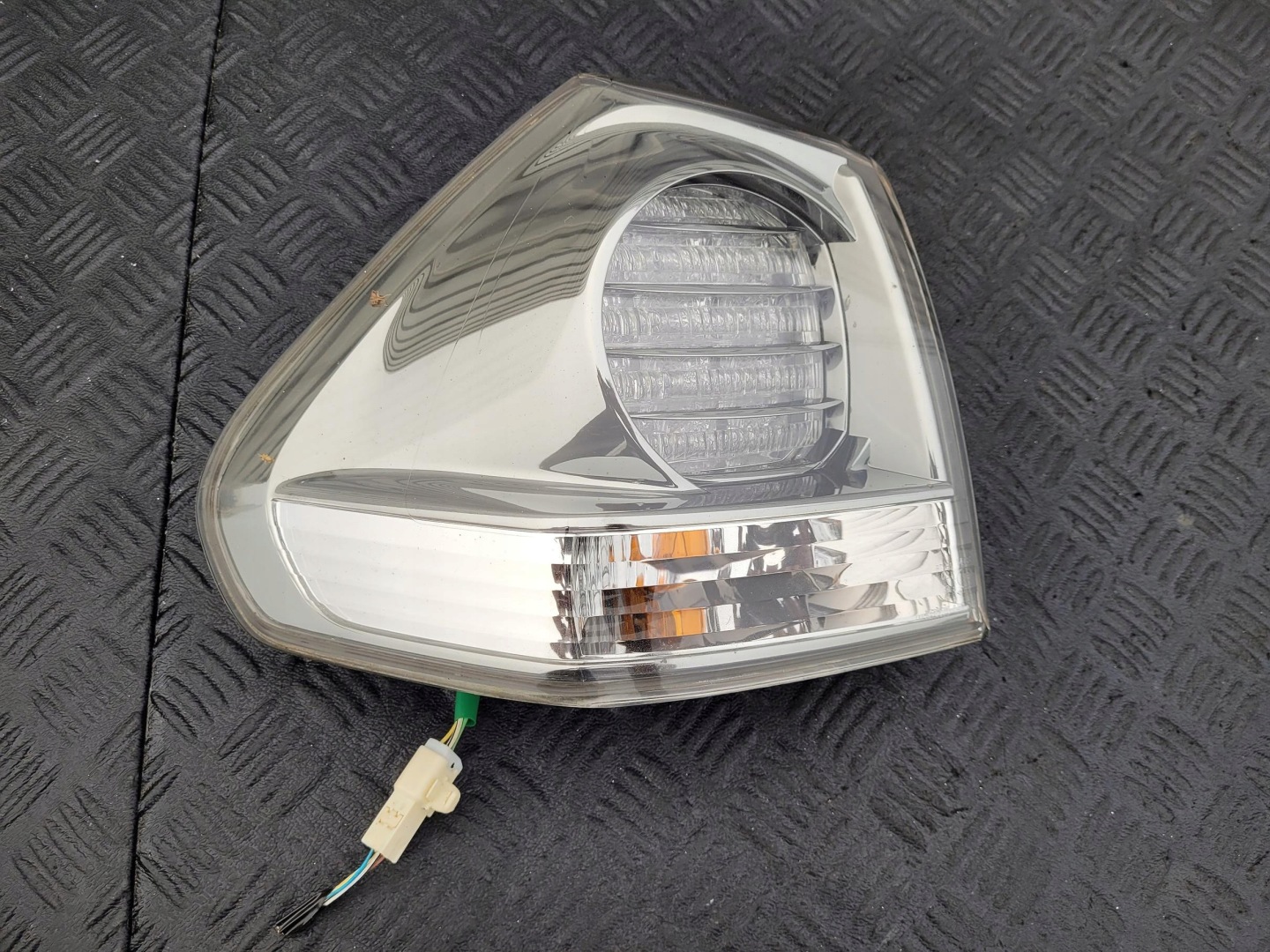 light rear part left rear left EUROPA LEXUS RX II 300 400 RX400 H