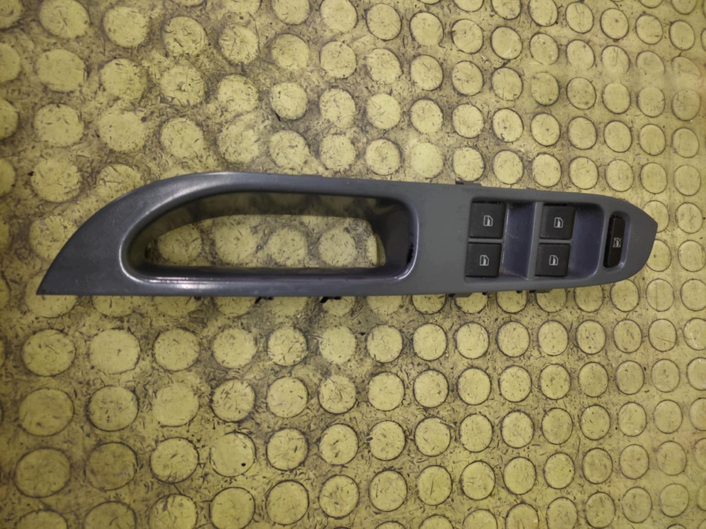 SEAT IBIZA III window control switch 6L1867171C