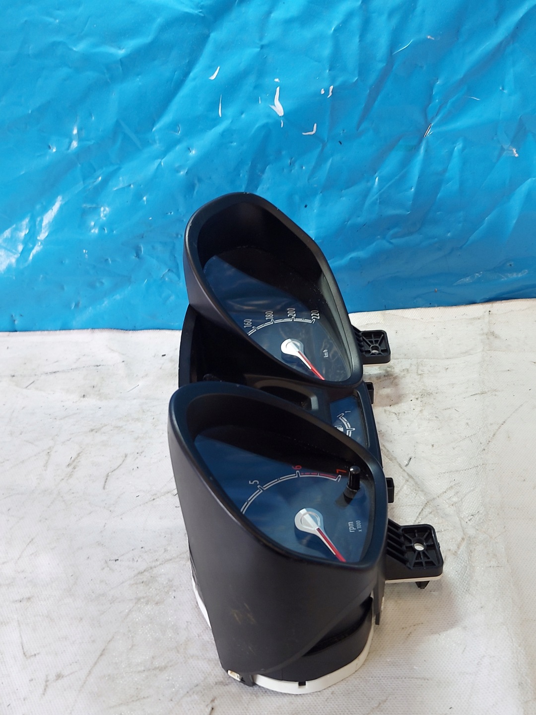 dials clock FIESTA MK 7 1.2 B 8A6T10849AH